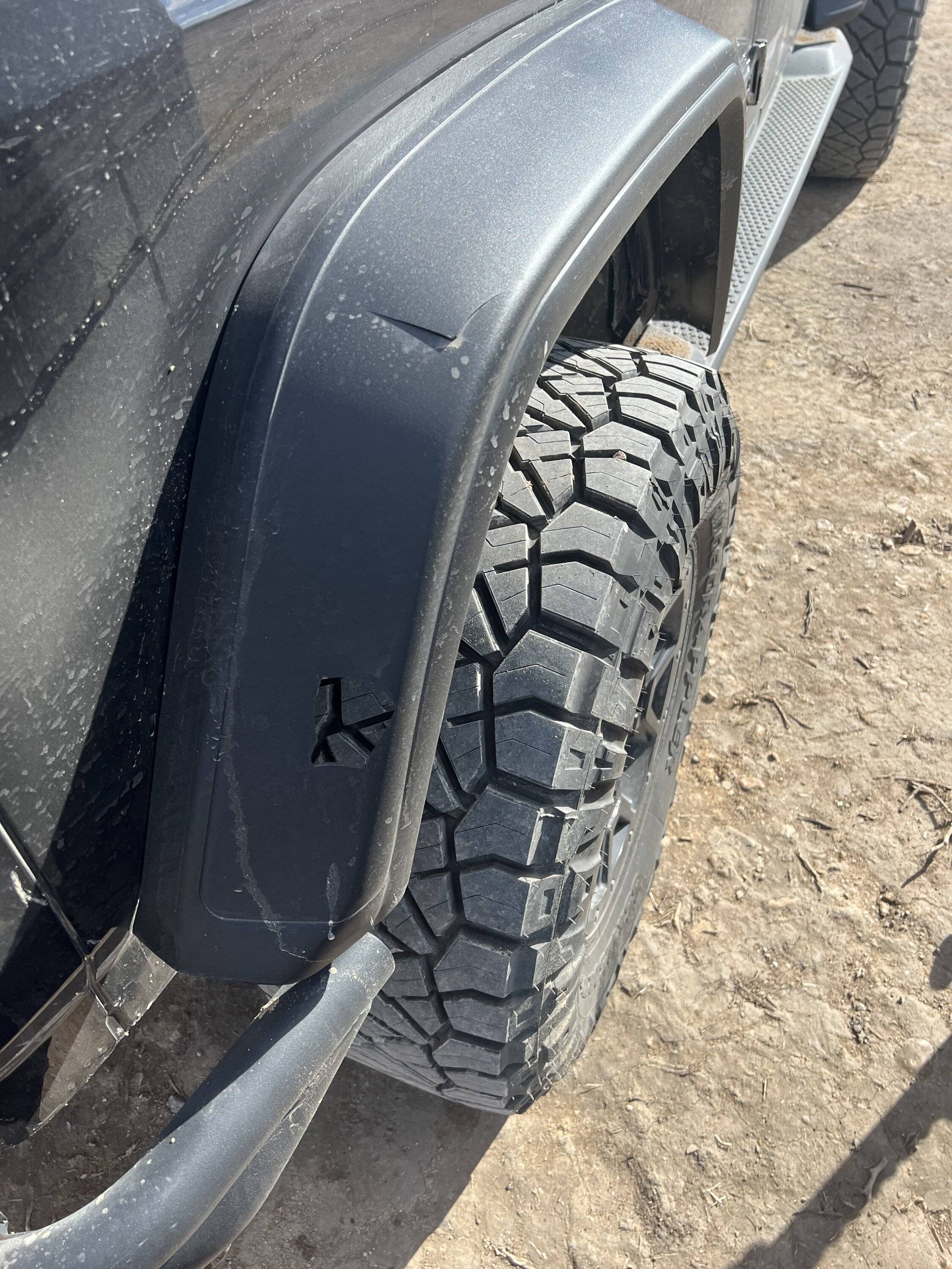 Jeep Wrangler JL New Bushwacker Hyperform Fenders 5EBD75D8-5D5A-4E9F-8071-70E5CF2289B3