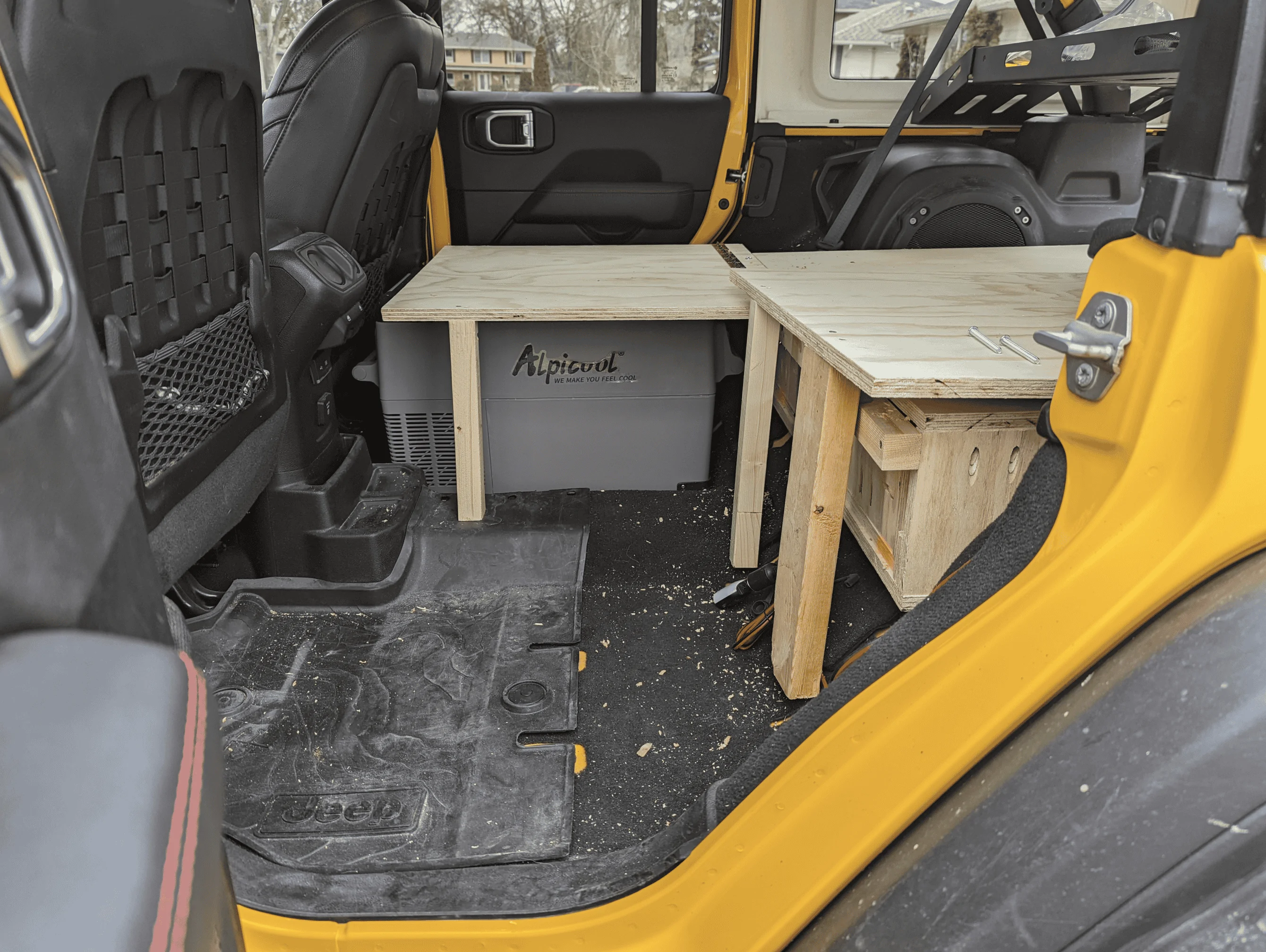 Jeep Wrangler JL Fridge to replace rear drivers side seat 1676577488581