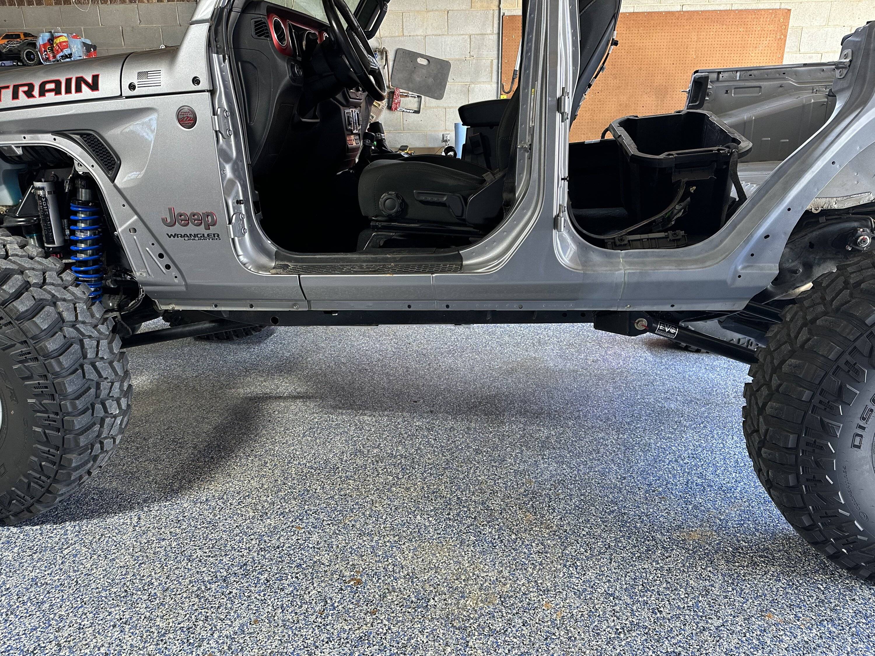 Jeep Wrangler JL GenRight Roll Cage Install 1436BD84-4610-4CFD-9F25-8E7354CC9AE7