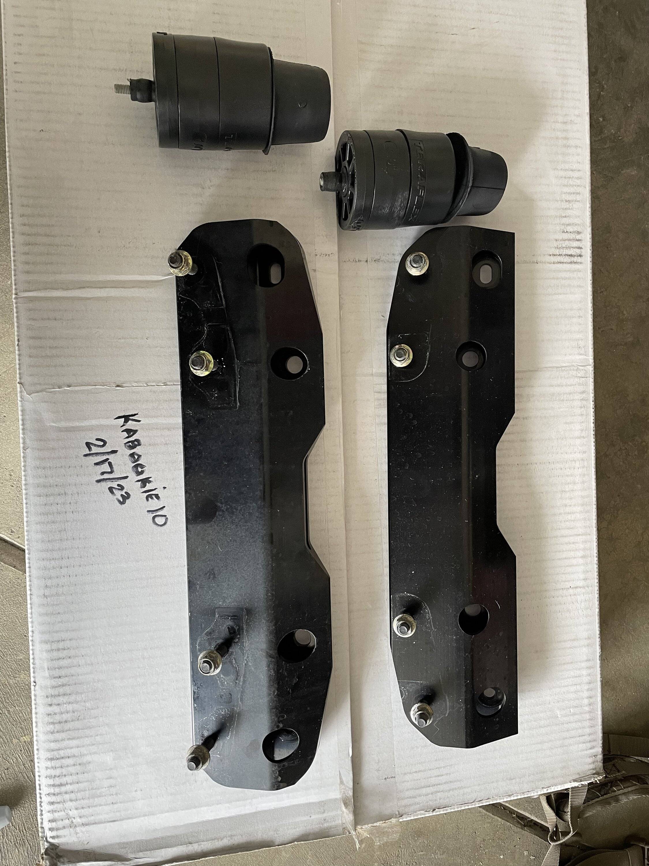 Jeep Wrangler JL Teraflex Spare Tire Relocation Kit 8B458432-9E1D-444F-9A31-6F8E92E0E604