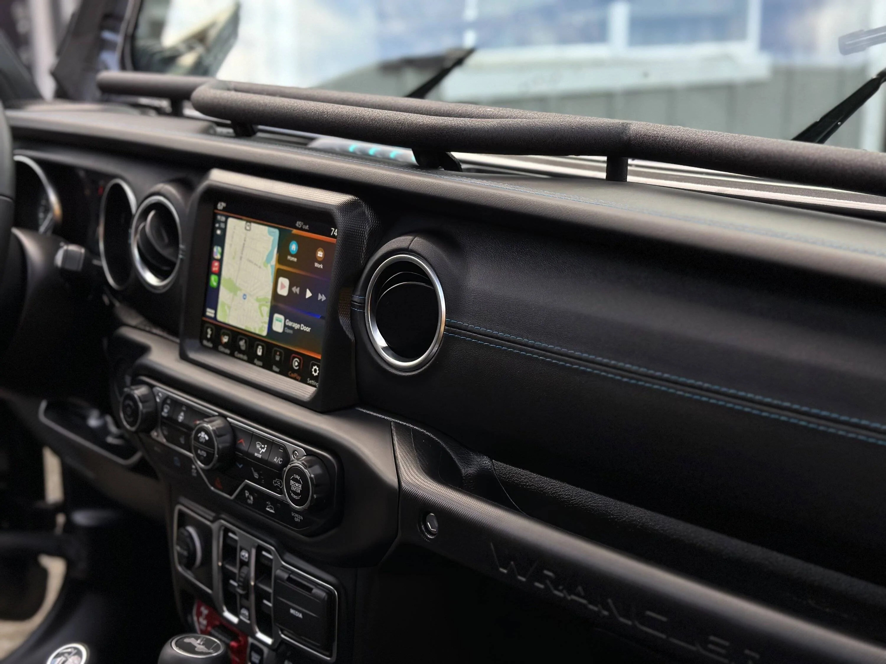 Jeep Wrangler JL Cell phone mount recommendations 20221231_192920738_iOS