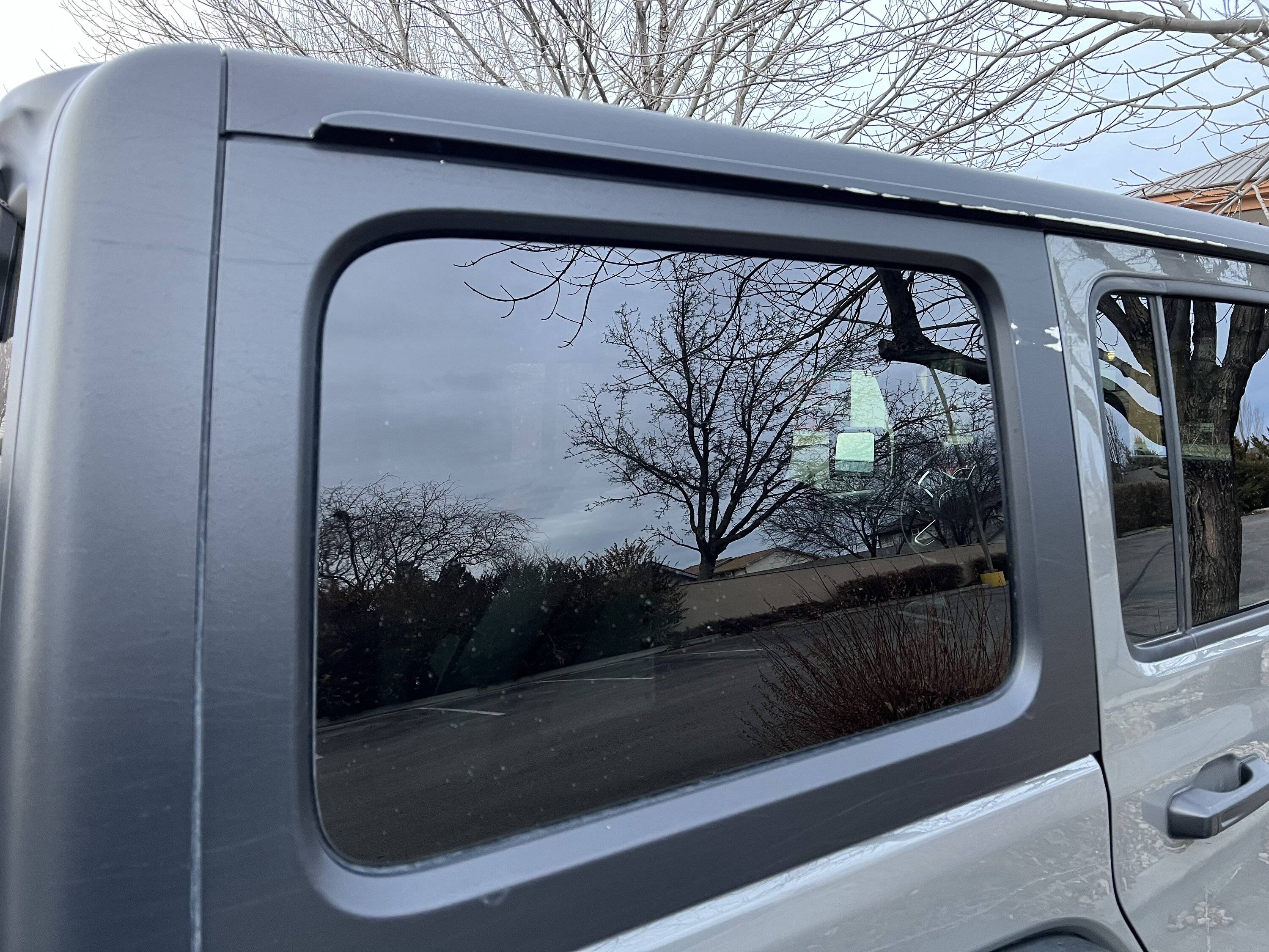 Jeep Wrangler JL Safelite for side window replacement? 4A656EA1-FFFC-473D-9563-227140C05234