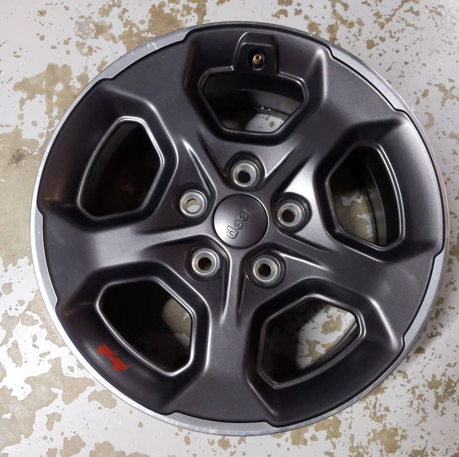 Jeep Wrangler JL What color is this Gladiator wheel? jt wheel 1