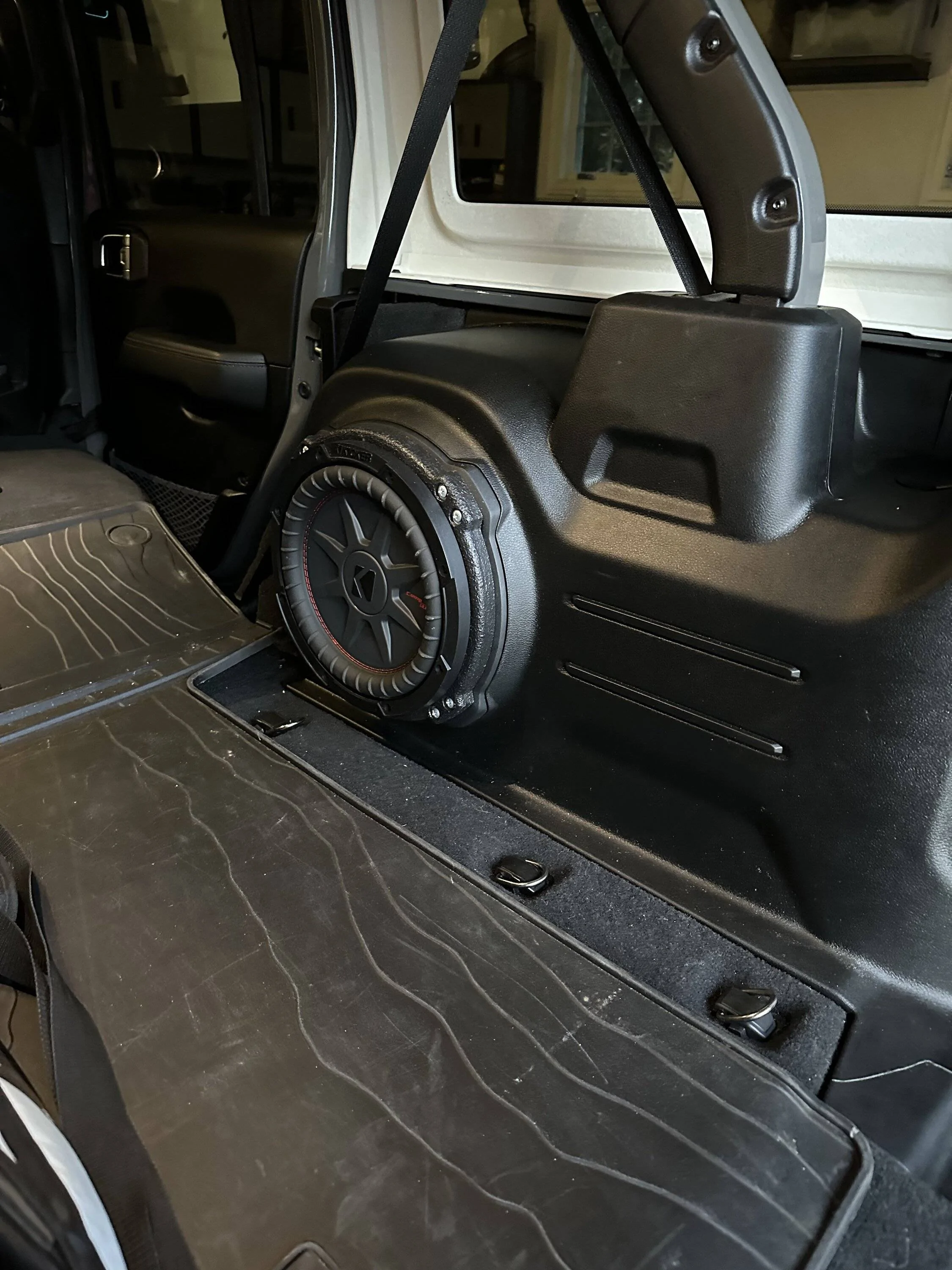 Jeep Wrangler JL Subwoofer gain control knob question + suggested location 6DD56FEF-DE3C-4032-A765-25A842F7B8F0