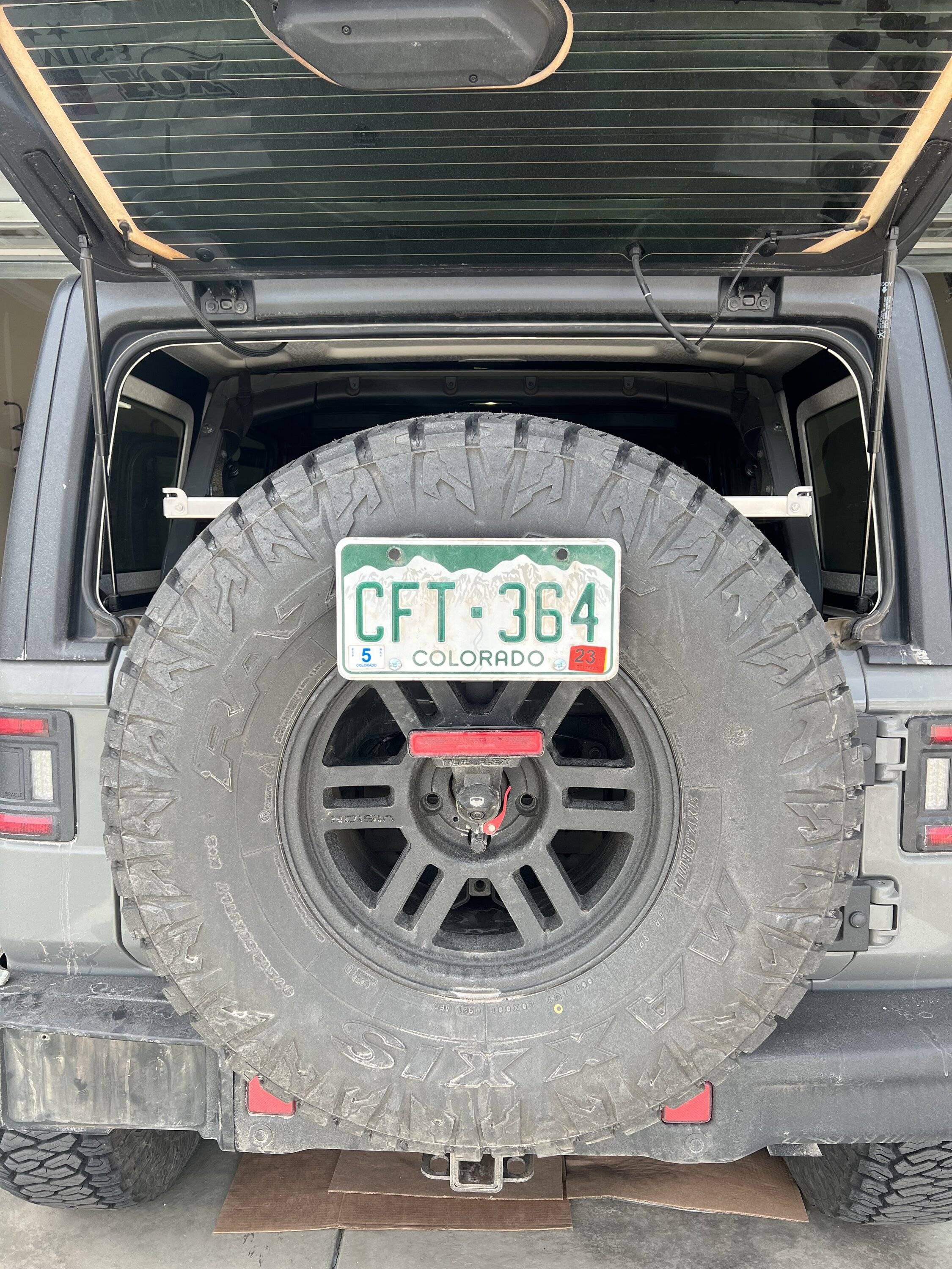 Jeep Wrangler JL Rear License Plate Relocation IMG_8120