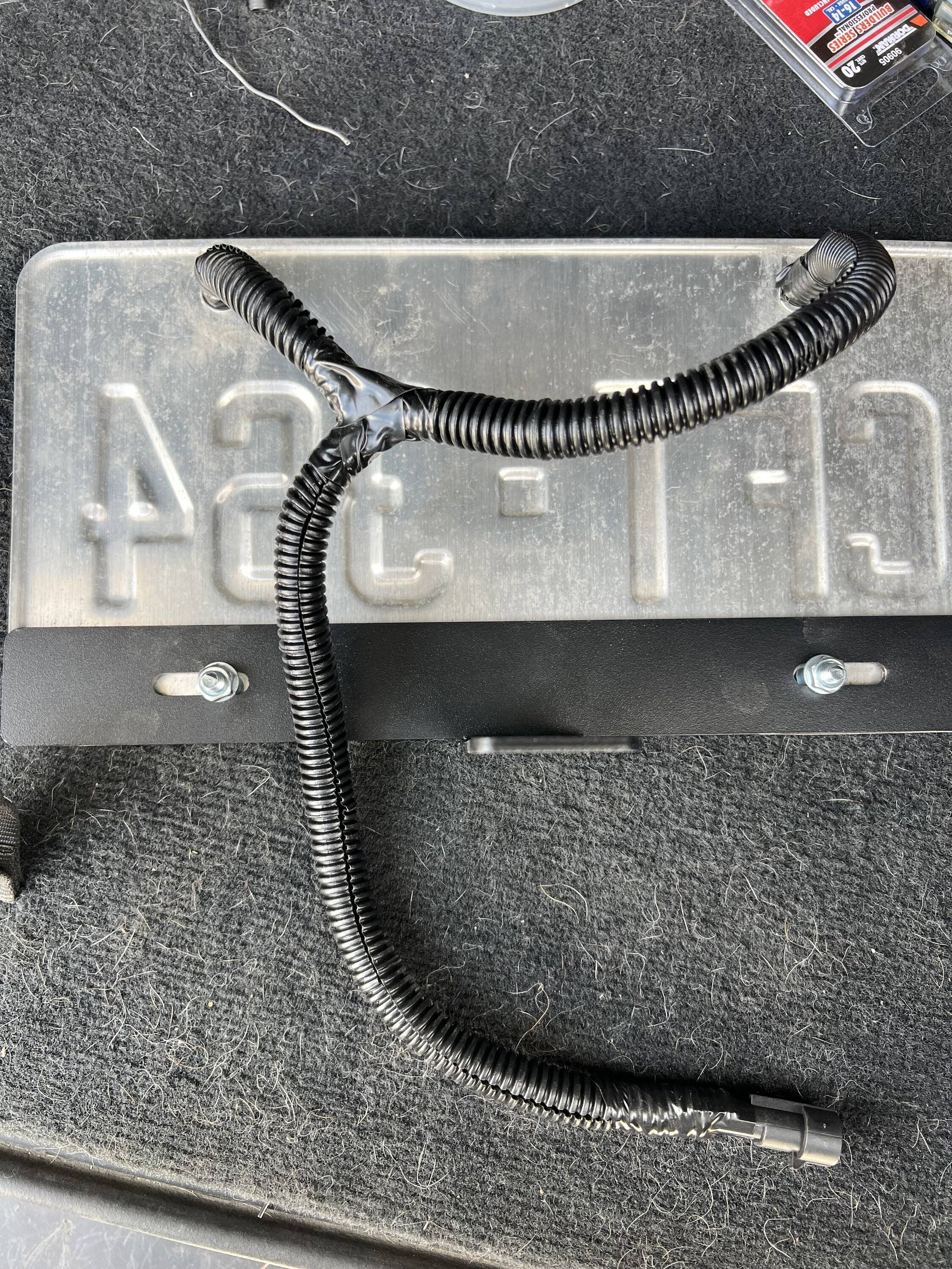 Jeep Wrangler JL Rear License Plate Relocation IMG_8119