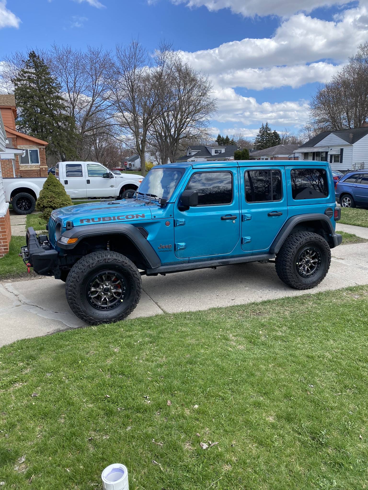 Jeep Wrangler JL Wheel Recommendation for Bikini Pearl JLU (please help) 228A42B3-2139-41F1-83D1-BDB25222AB8C