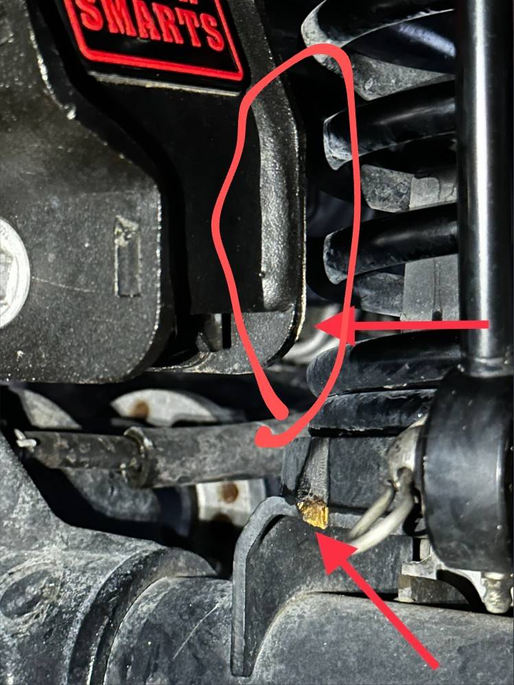 Jeep Wrangler JL Driver side lower spring perch hitting frame Img_2023_02_27_22_23_09~2