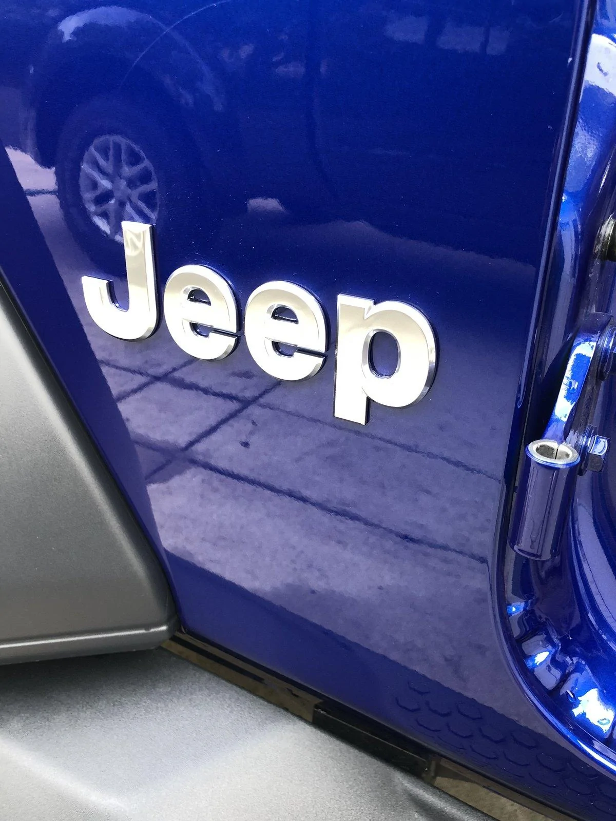 Jeep Wrangler JL Cannot decide on color 3A99AFD6-AA2D-48AC-B605-9CDACC26FDE3