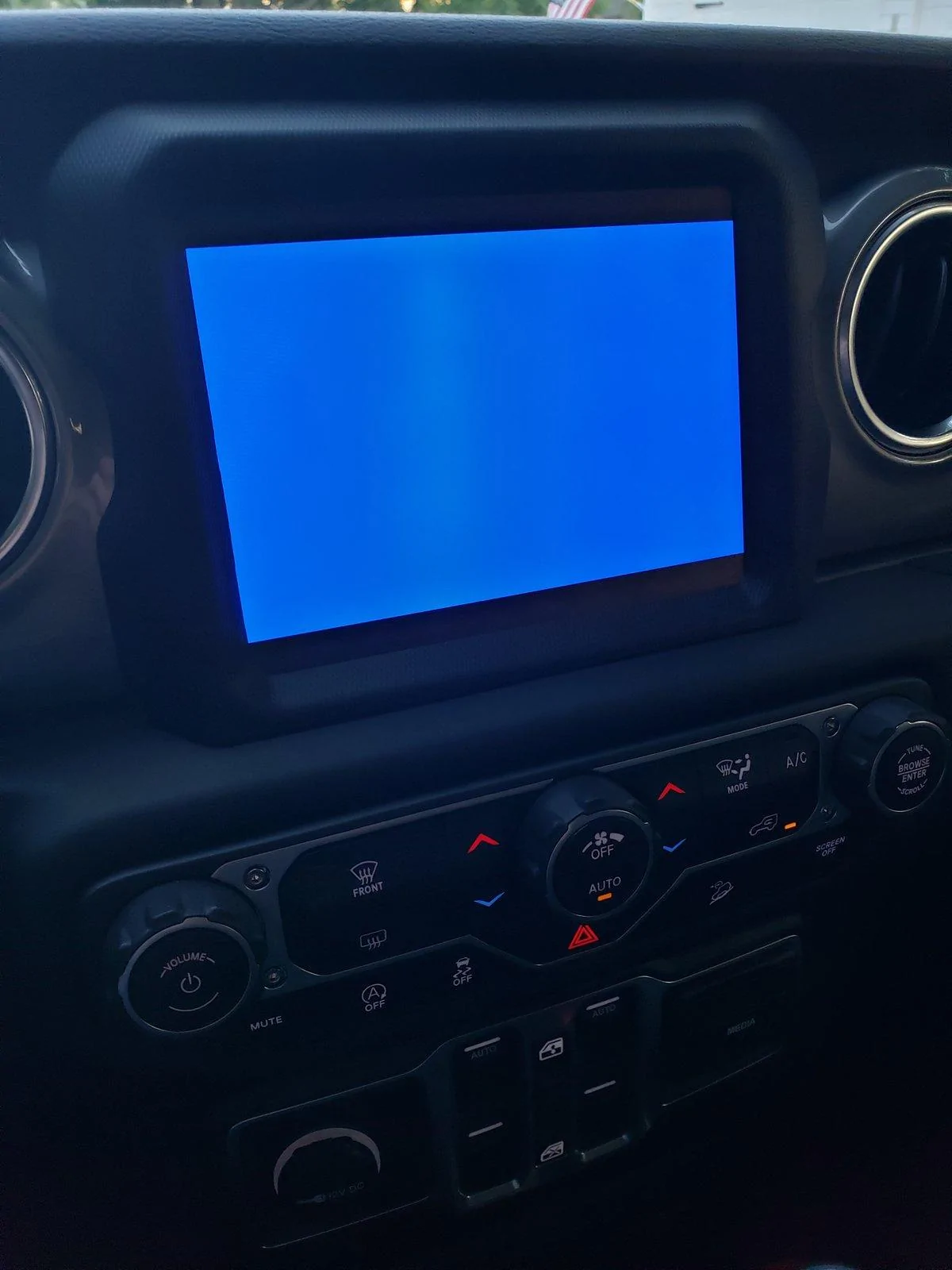 Jeep Wrangler JL backup camera suddenly stopped working 20180731_065115