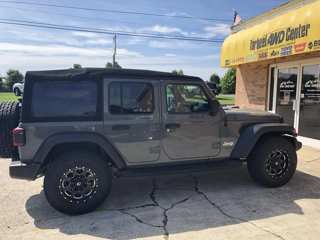 Jeep Wrangler JL Sting Gray Owners w/ aftermarket wheels please post pics Fuel Boost