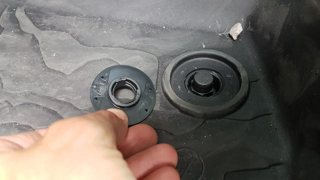 Jeep Wrangler JL Problem with Mopar Floor mat 20180801_140359_resized