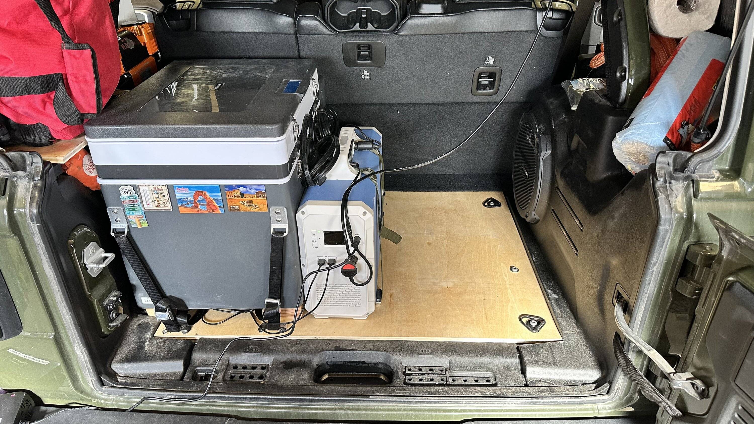 Jeep Wrangler JL Building custom rear storage boxes + camping gear IMG_6974