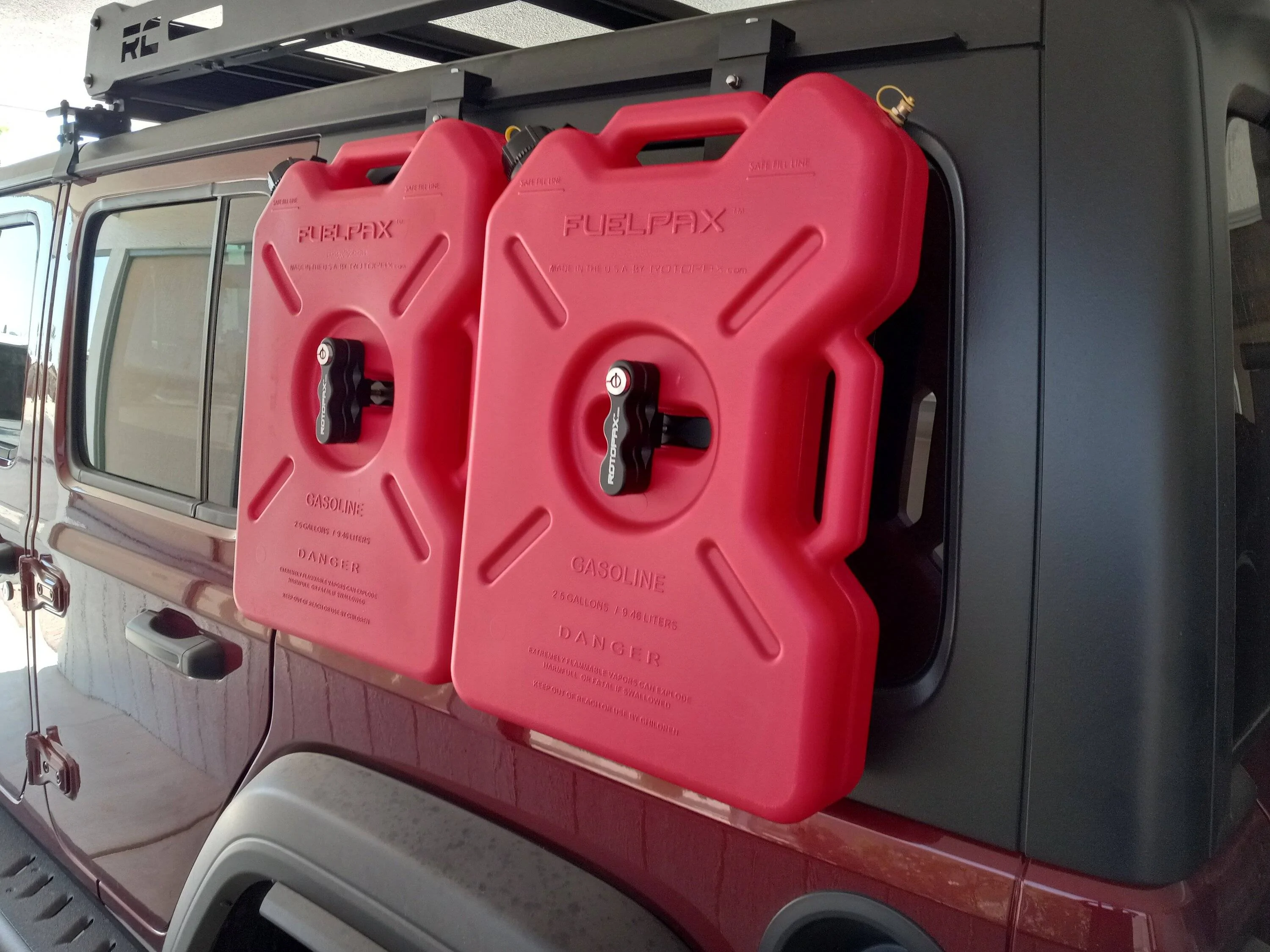 Jeep Wrangler JL How Do You Carry Extra Gas RP 06