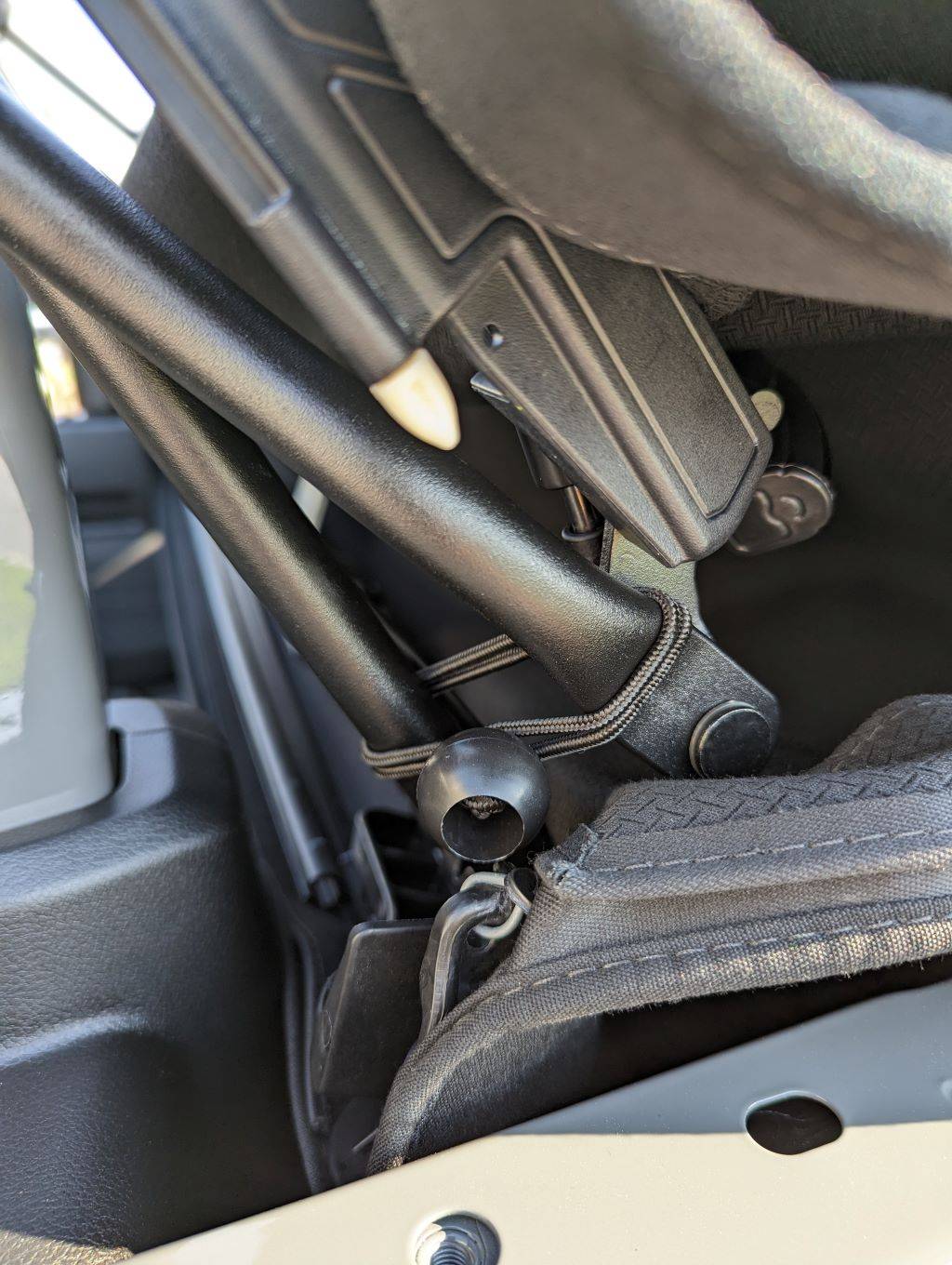 Jeep Wrangler JL Soft Top Bounces While Driving w/ Top Down PXL_20230303_135526289