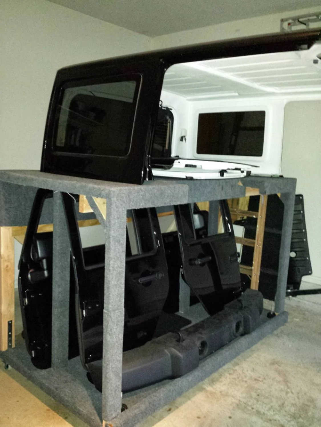 Jeep Wrangler JL Basic garage floor hardtop storage options FAA386C9-1B84-4D1A-B381-84261E7E2D56