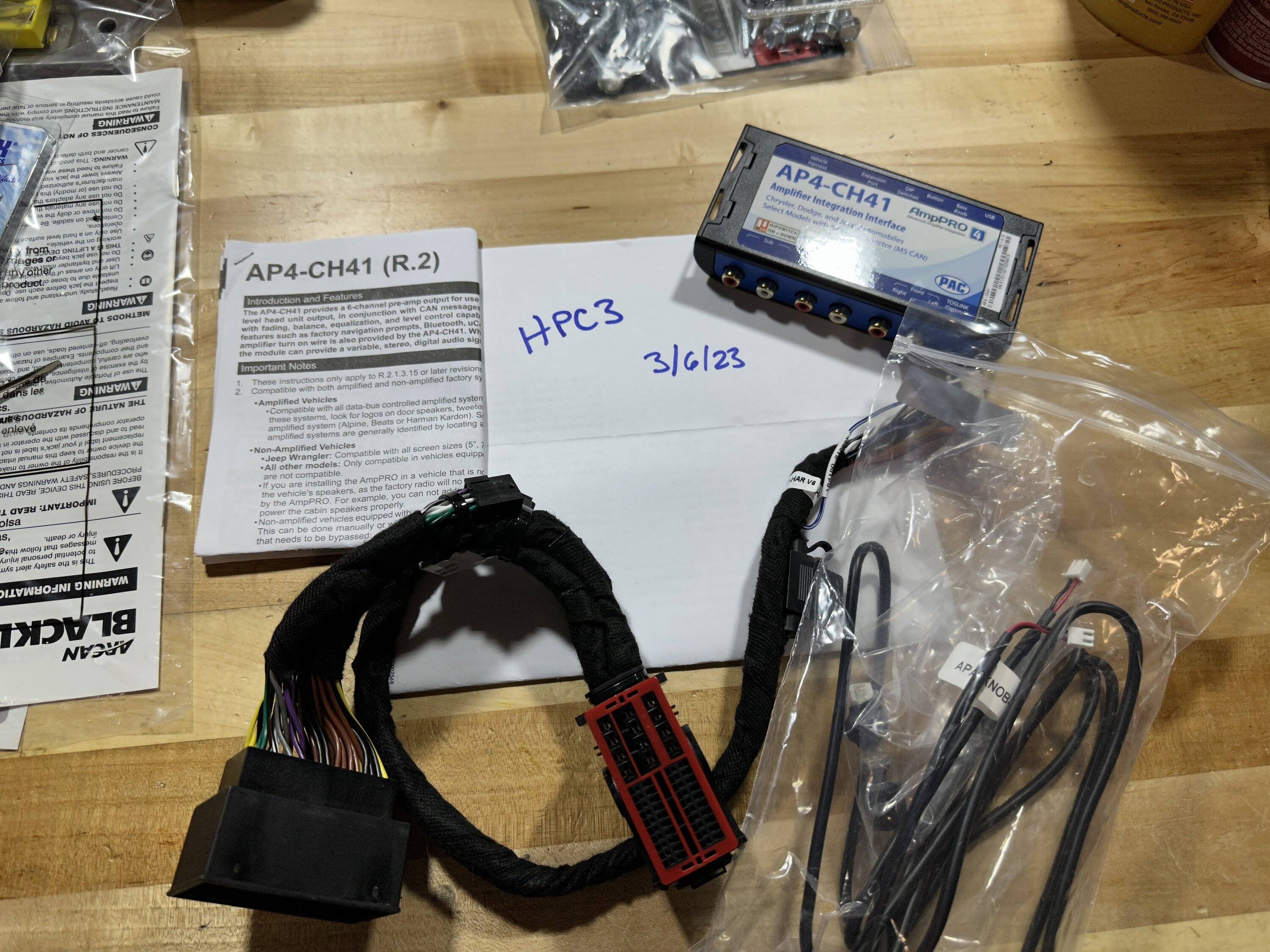 Jeep Wrangler JL PAC AP4-CH41 Rev2 Amp Interface IMG_2144D.JPG