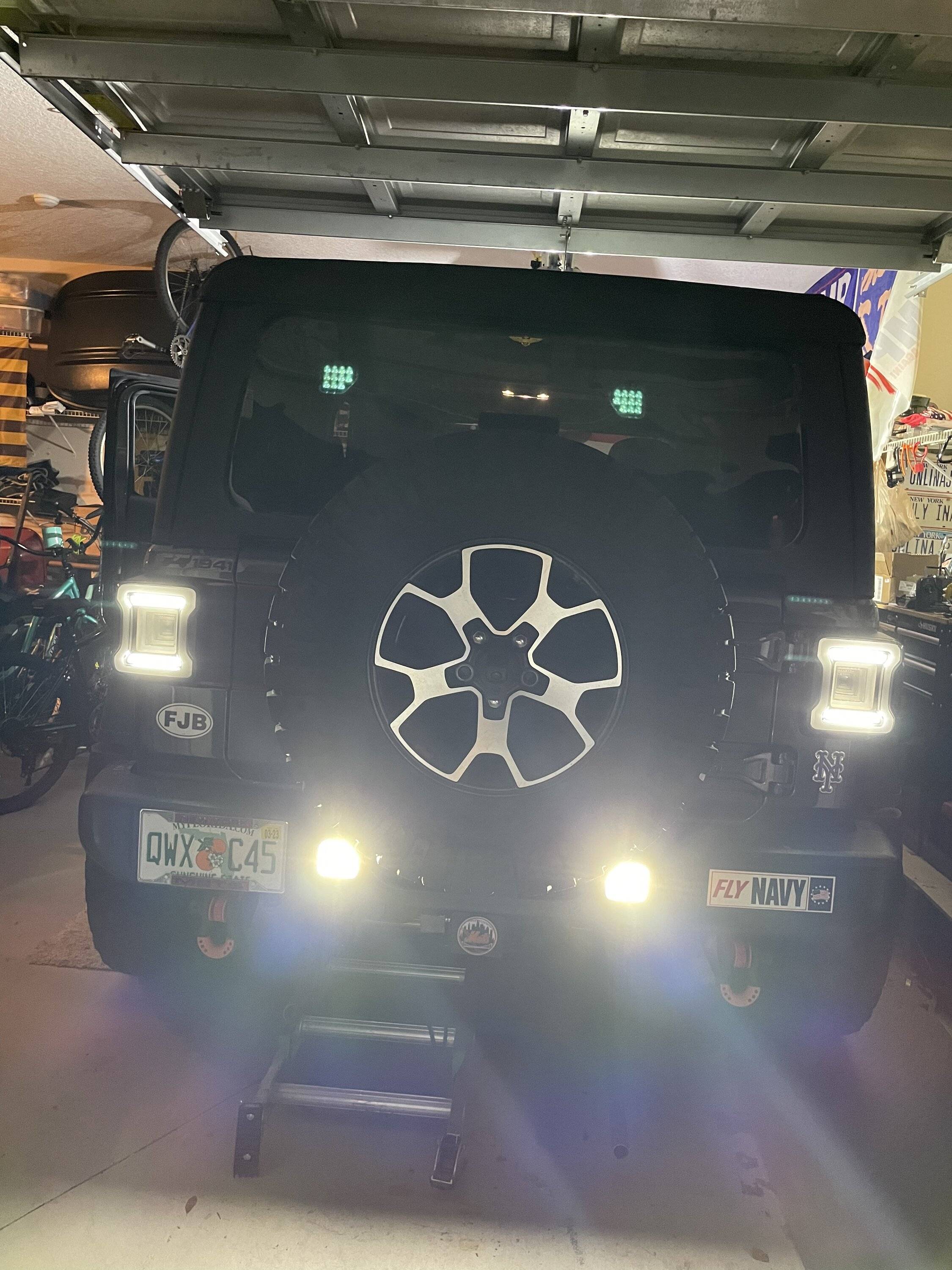 Jeep Wrangler JL FORM LED Smoke tail lights 08F75604-A8E3-405D-84C7-8C10CBA98A5E