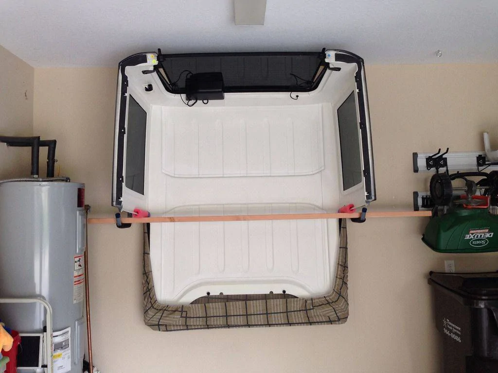 Jeep Wrangler JL Basic garage floor hardtop storage options b909600de1da44347b694a2154017d00