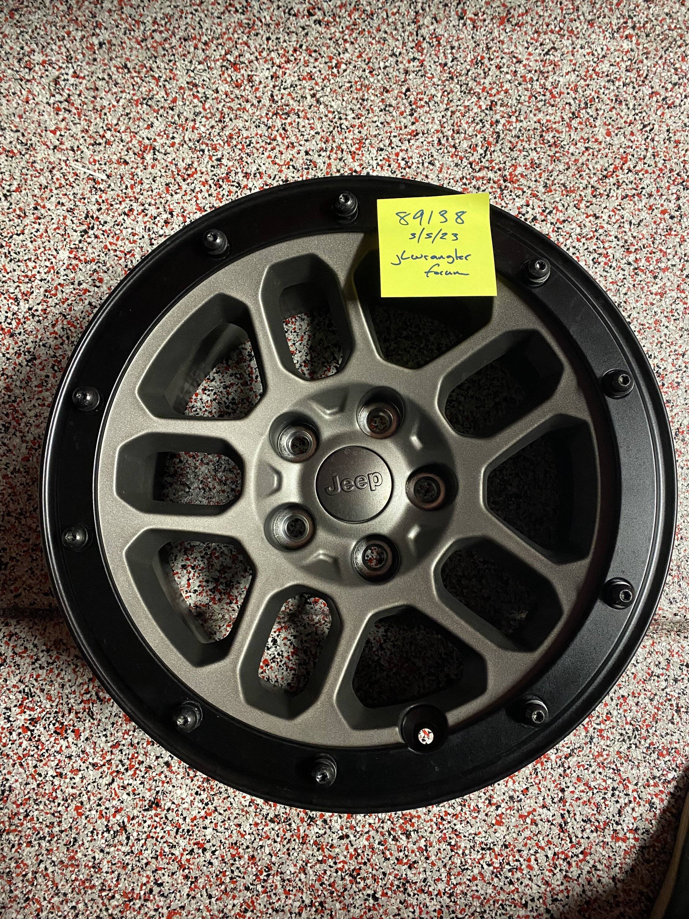 Jeep Wrangler JL 392 XR Bead-Lock Capable Wheels 246DA9B0-17BA-436B-9E11-5DF4D37F3165