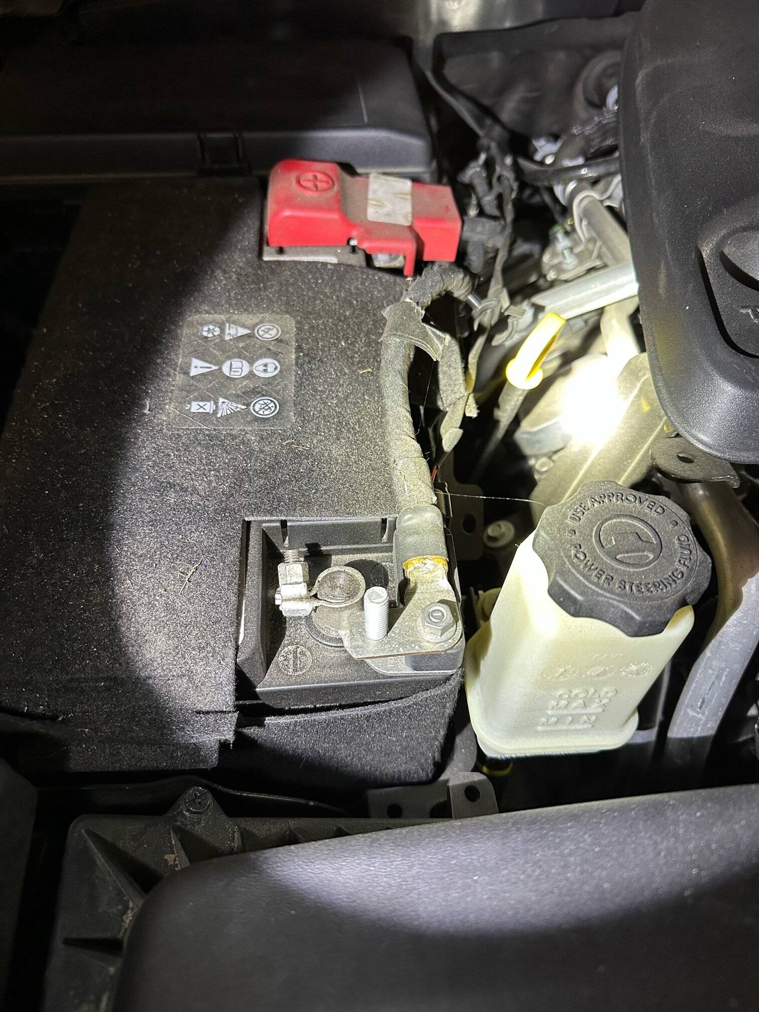 Jeep Wrangler JL Which cable is the Neg. Aux Cable? image1