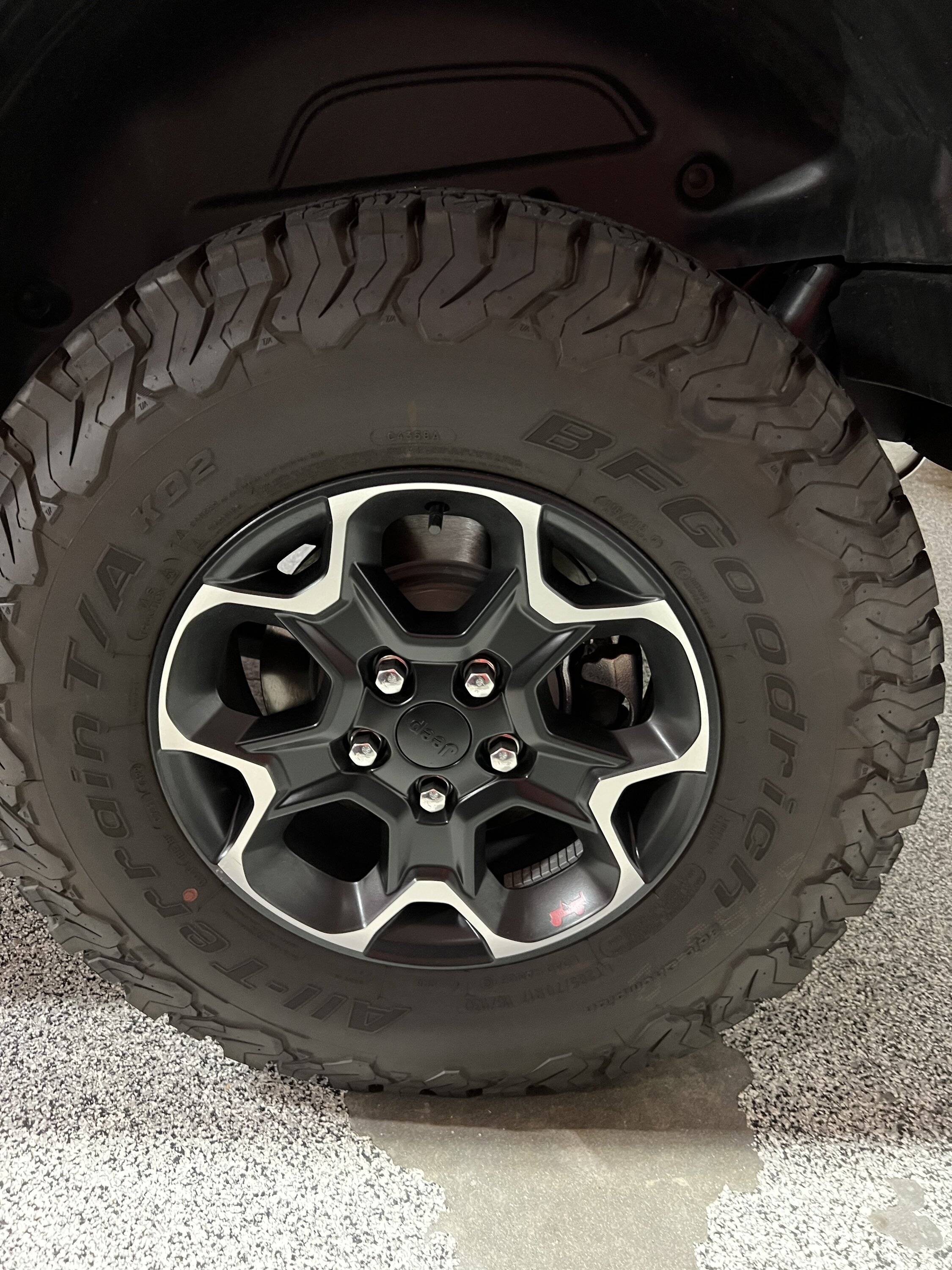 Jeep Wrangler JL Rubicon Take Offs 79F60943-94ED-4602-97A4-CF207B573903
