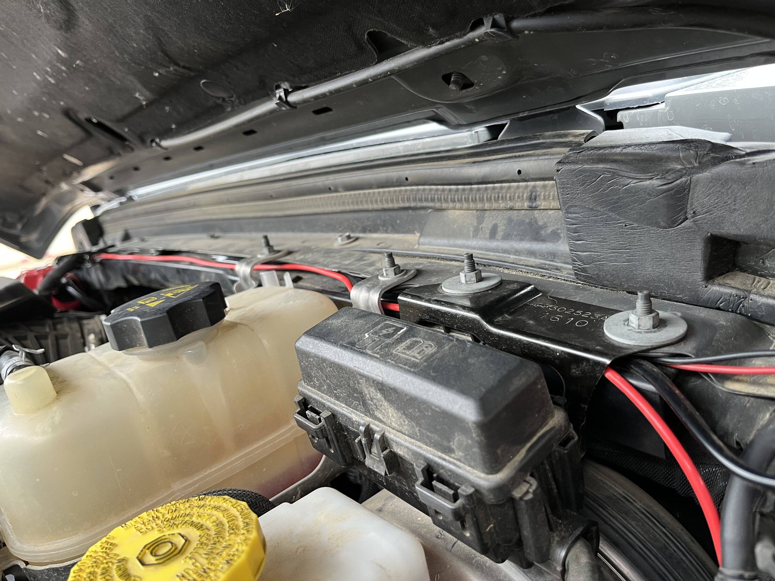 Jeep Wrangler JL where to run lightbar wires? B8A63411-F0E2-4E2B-A3AB-02C0F0BBEE24