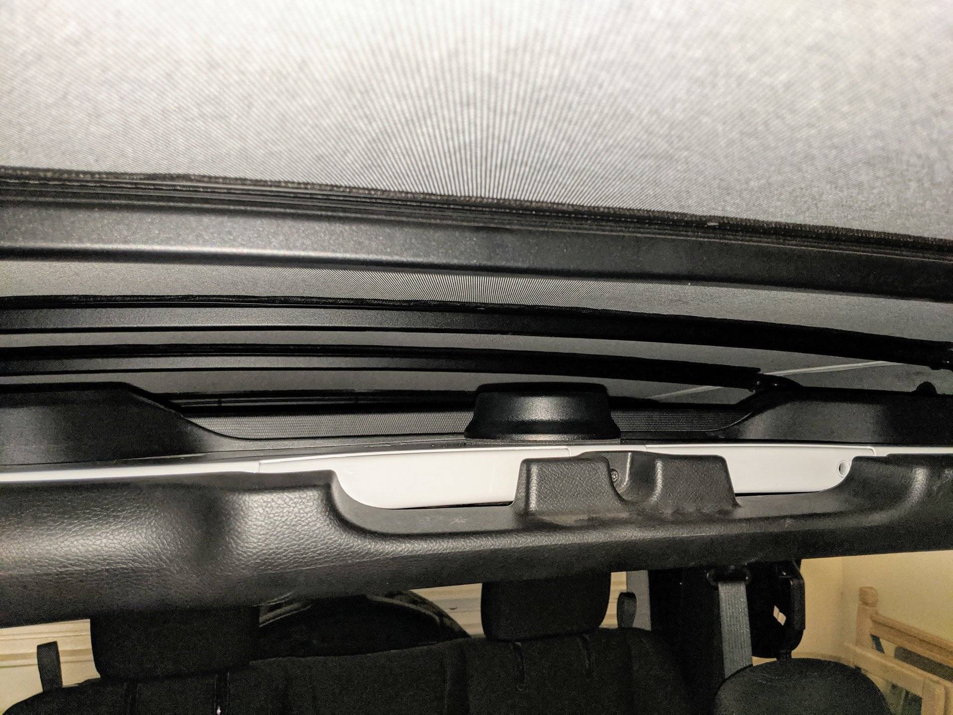 Jeep Wrangler JL GMRS (antenna) mounting idea -- would this work? 1A074E0C-846B-41E7-A8CD-EF60B8F3B146