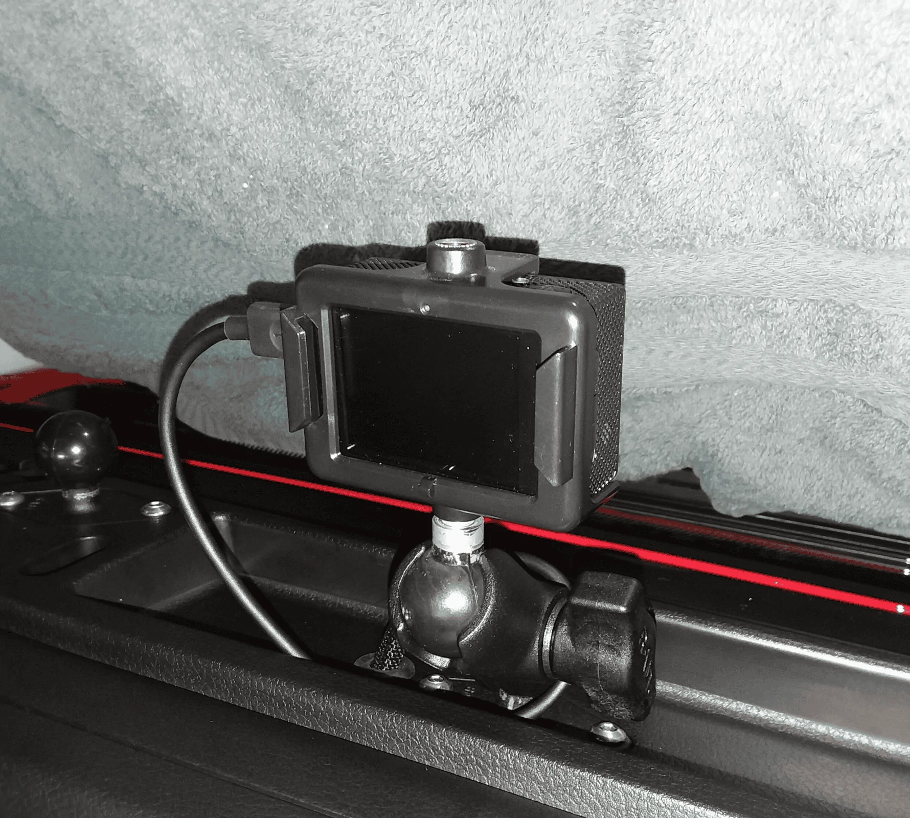 Jeep Wrangler JL Wiring a dashcam? 1678495489428