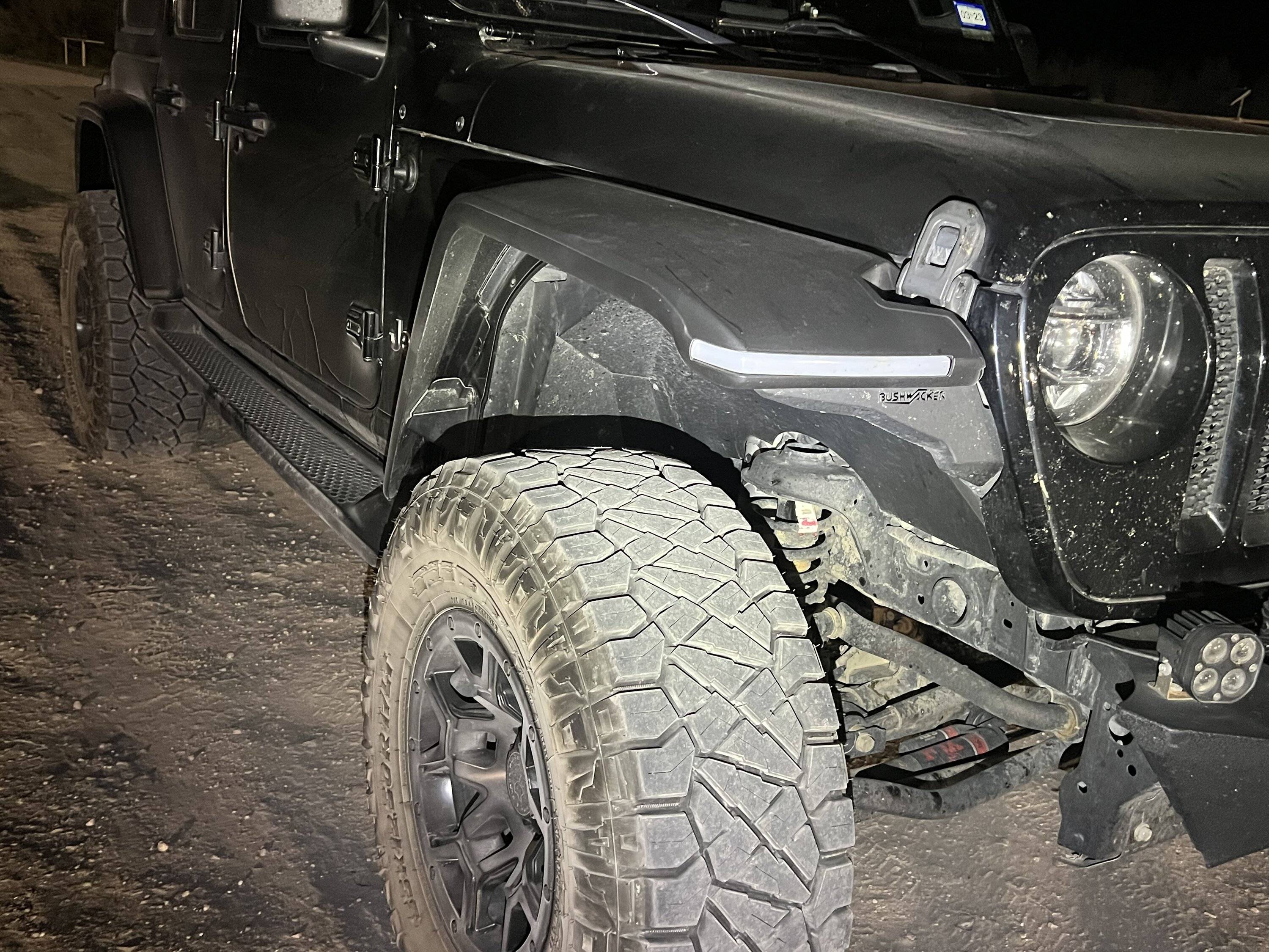 Jeep Wrangler JL Bushwacker Hyperform Trash? F189C7BB-3F14-4D96-A3A5-93A878BAFE09