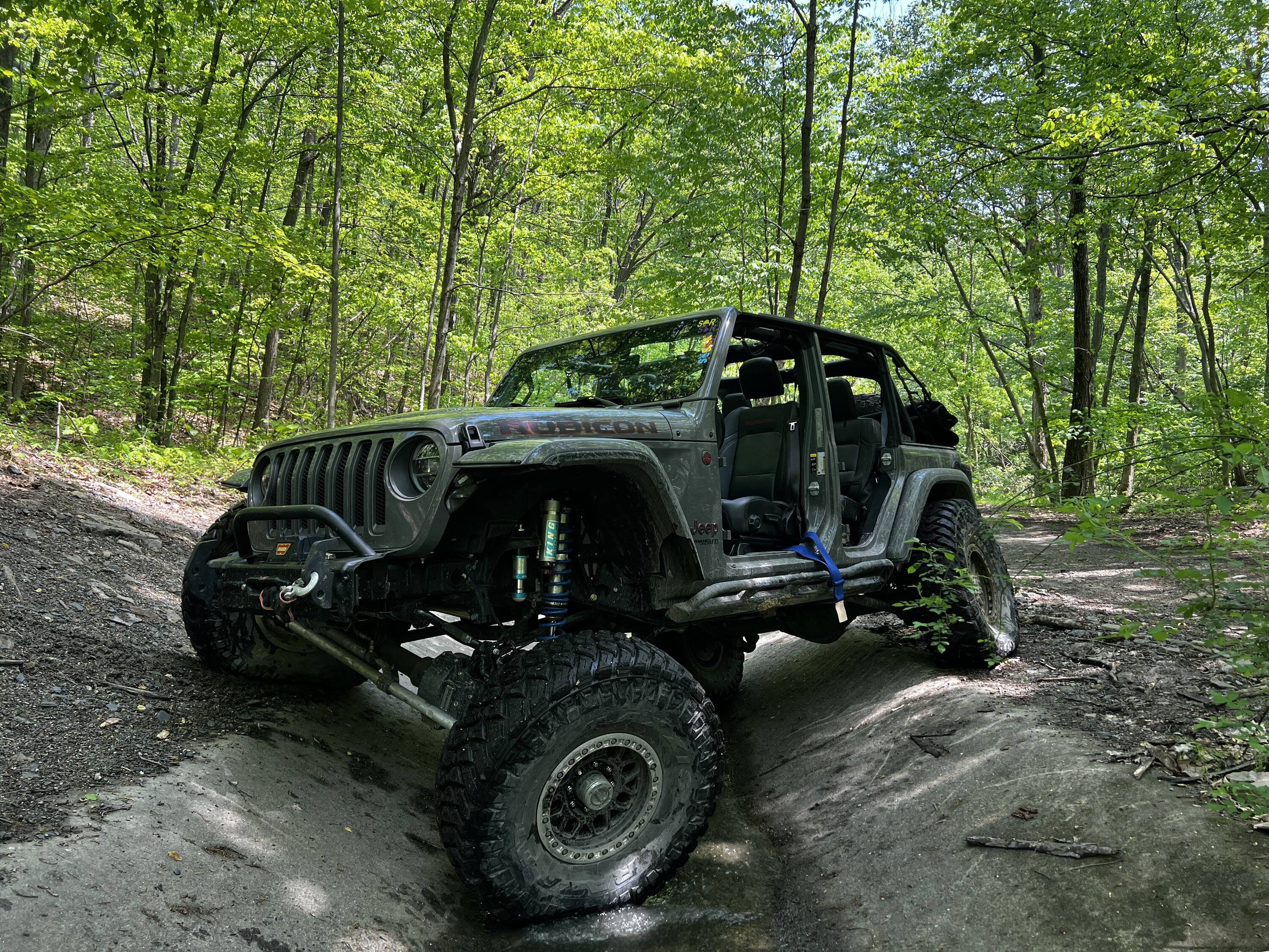 Jeep Wrangler JL Which Axle Width for tons 70192A1E-CF9D-4EC1-9DE3-2B0EA5603D85