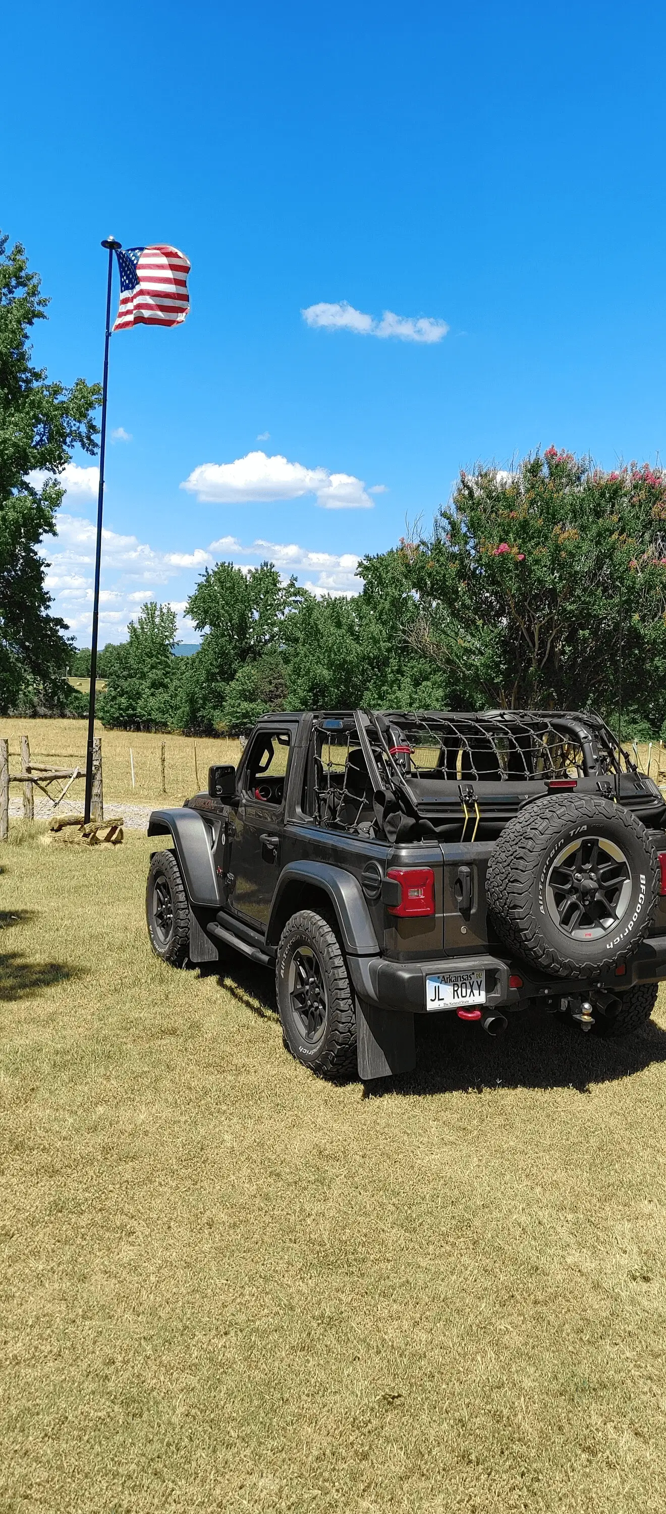 Jeep Wrangler JL Cargo Net with Backseat Out? 1678806184138