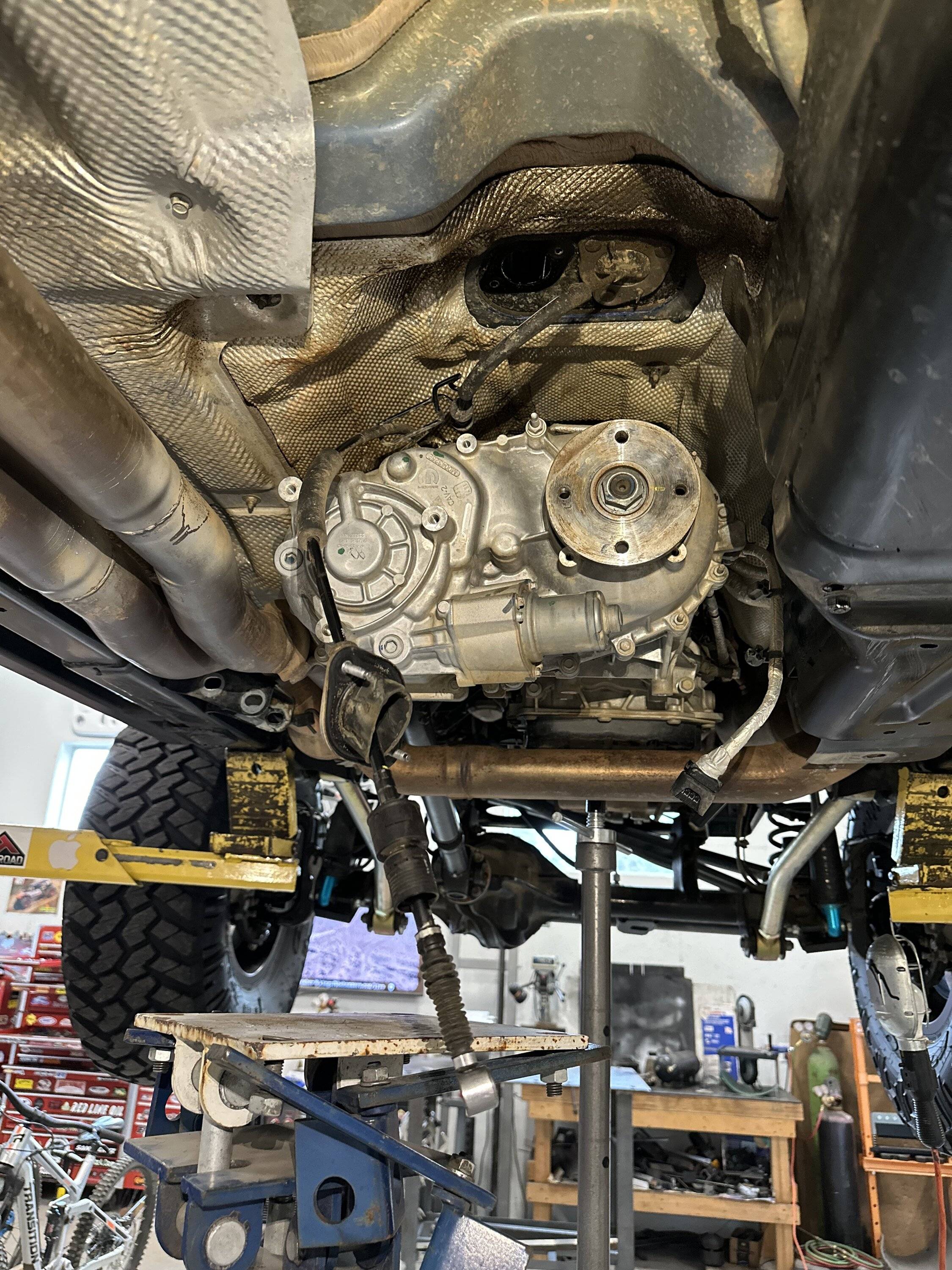 Jeep Wrangler JL 392 Atlas transfer case install 1109D9AF-EB59-45BF-BED3-824A51E93916