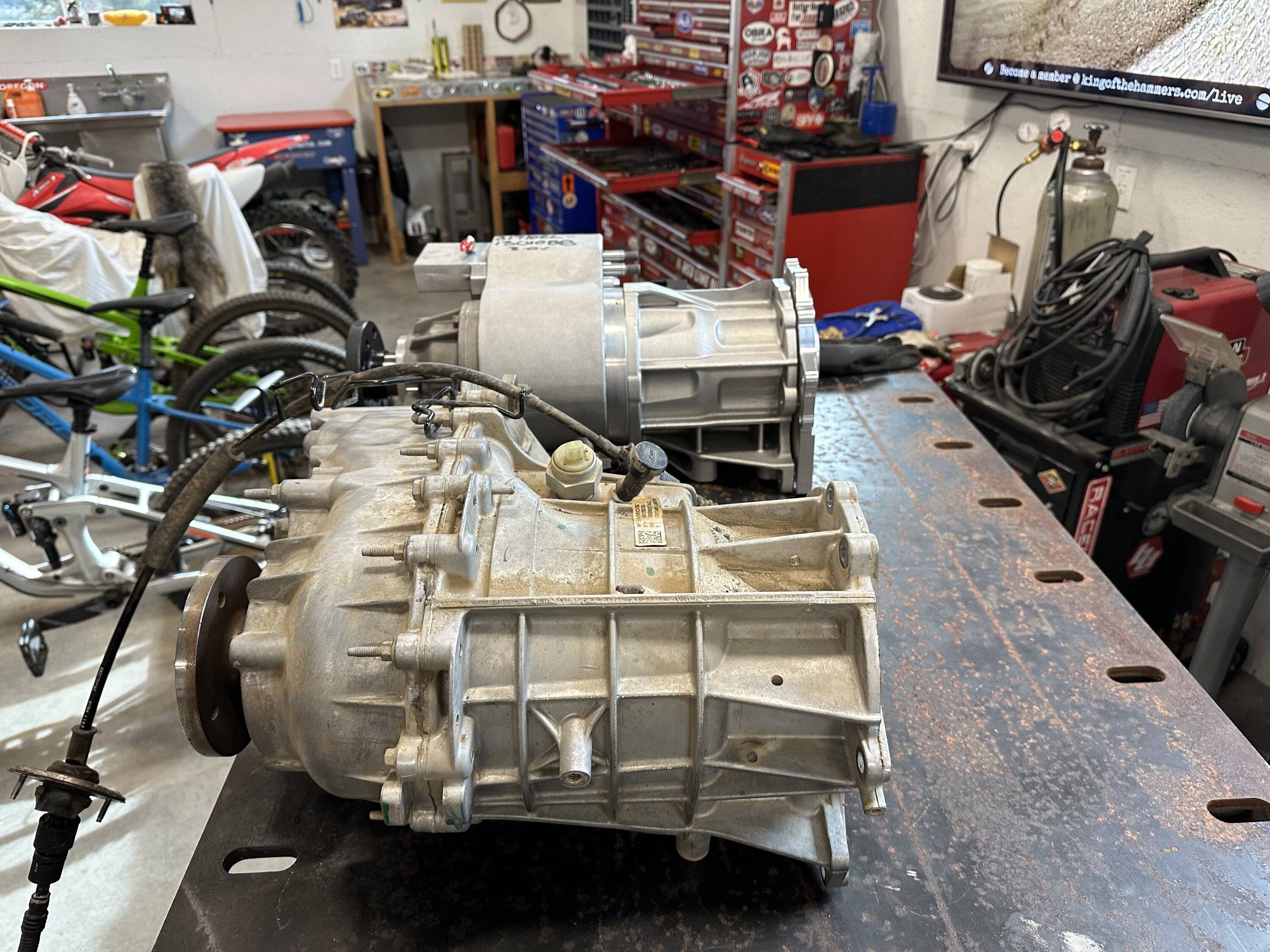 Jeep Wrangler JL 392 Atlas transfer case install 1CE249A9-D398-41A9-AEAE-EBB7496C80DC