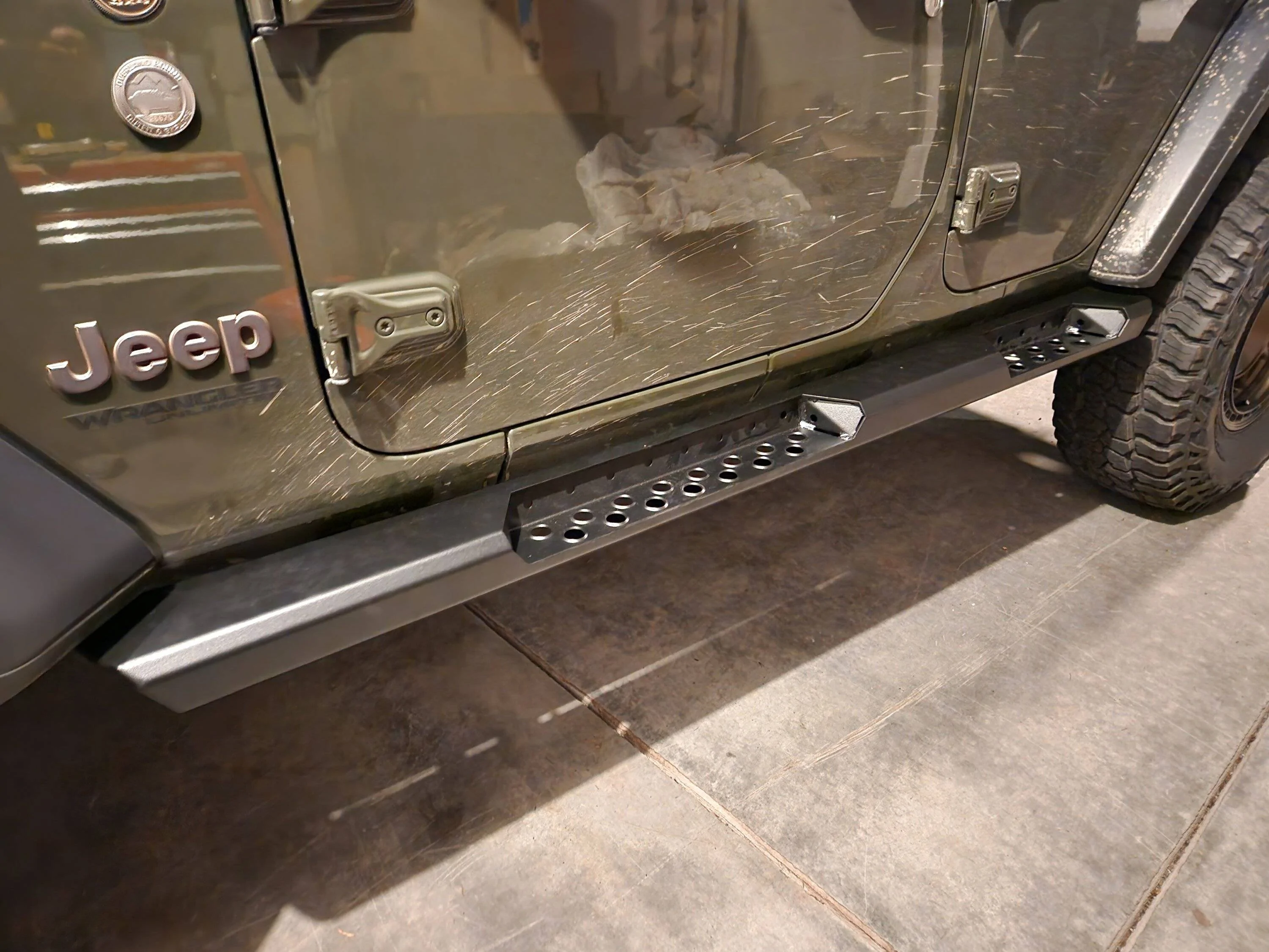 Jeep Wrangler JL LOD Destroyer vs ACE rock sliders? 20230313_205418