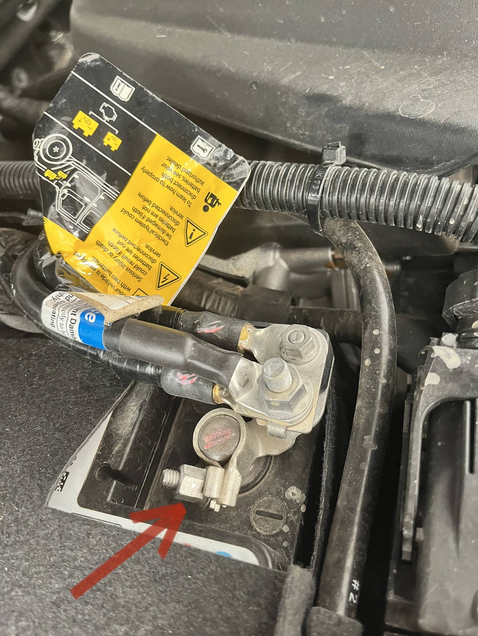 How To Disconnect Aux Battery Jeep JL: Step-by-Step Guide