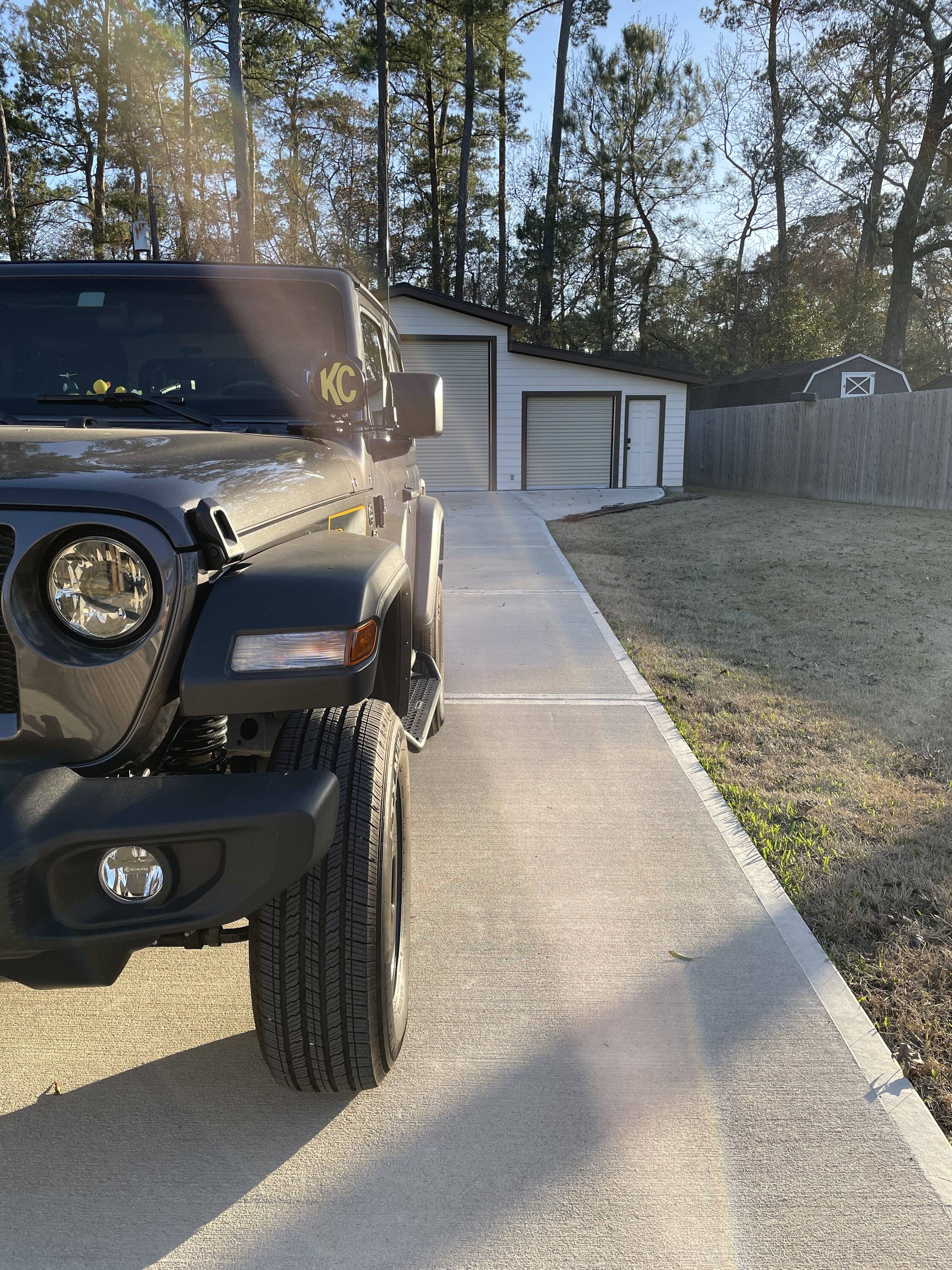Jeep Wrangler JL Replaced KC cubes with Pro 6 09CB3EB1-8221-4122-91CA-2BE43E7E390C