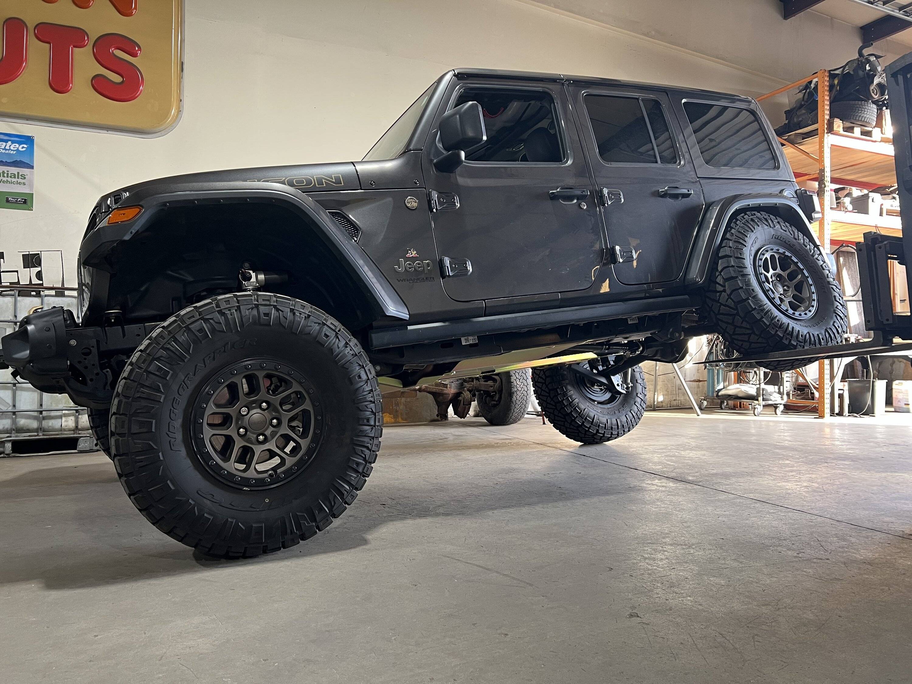 Jeep Wrangler JL Matt's 392 Build 7250D109-6DBE-409A-8F83-41E078315F1A
