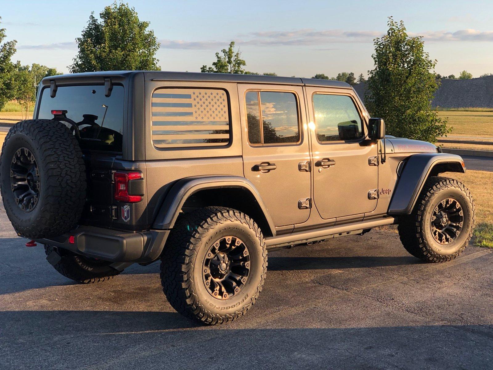 Jeep Wrangler JL 17" vs 18" wheels IMG_7274