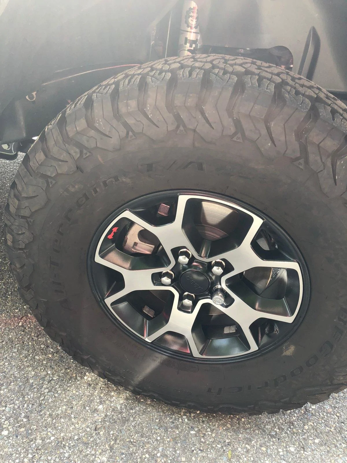 Jeep Wrangler JL 5 RUBICON WHEELS /TPM/KO2 35" TIRES IN CT/NY BORDER IMG_1118