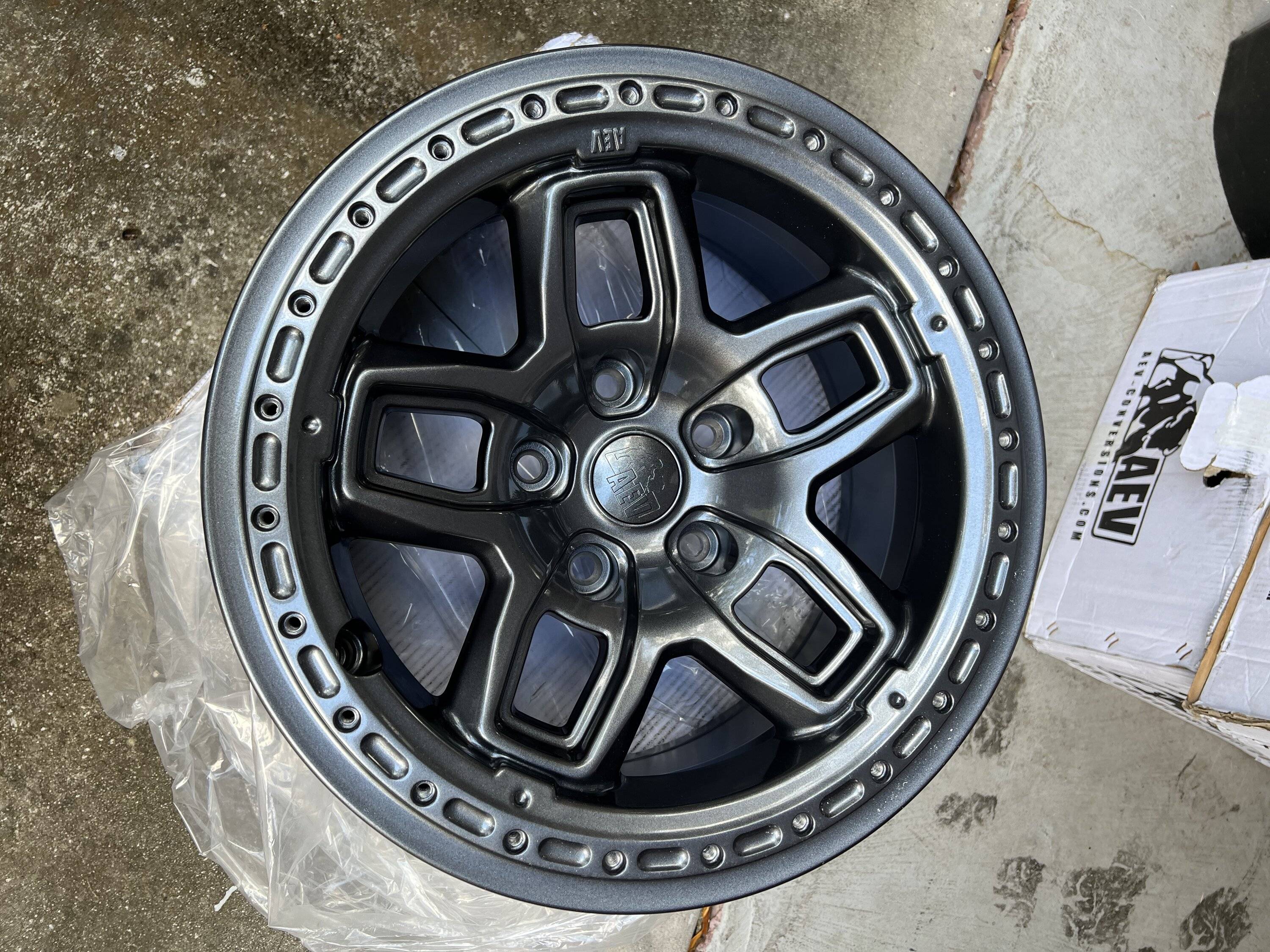 Jeep Wrangler JL AEV Borah wheels on JL 69744715-D0CD-44AF-8FD2-9D2BAC63C28A
