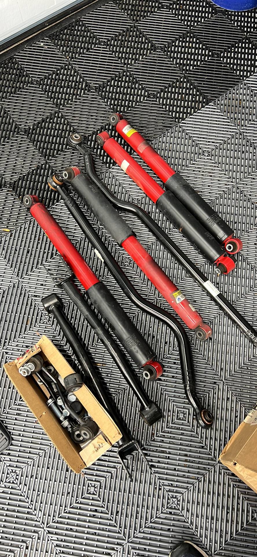 Jeep Wrangler JL Rubicon 4xe Suspension- PICKED UP FF79E00B-163B-42CF-A43F-1356009EE2B0