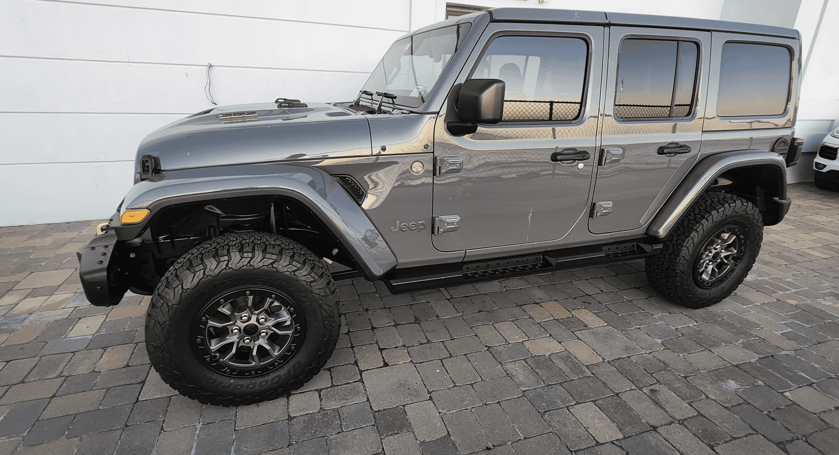Jeep Wrangler JL LOD Destroyer Rock Sliders - need install tips 1680048281887