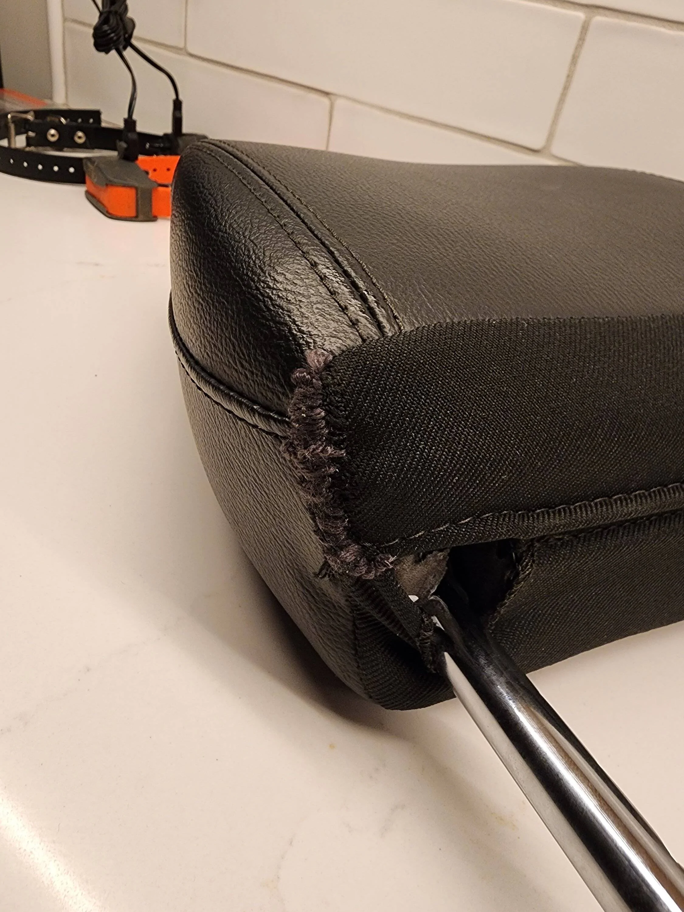 Jeep Wrangler JL Any alternative headrests? 20230330_203522