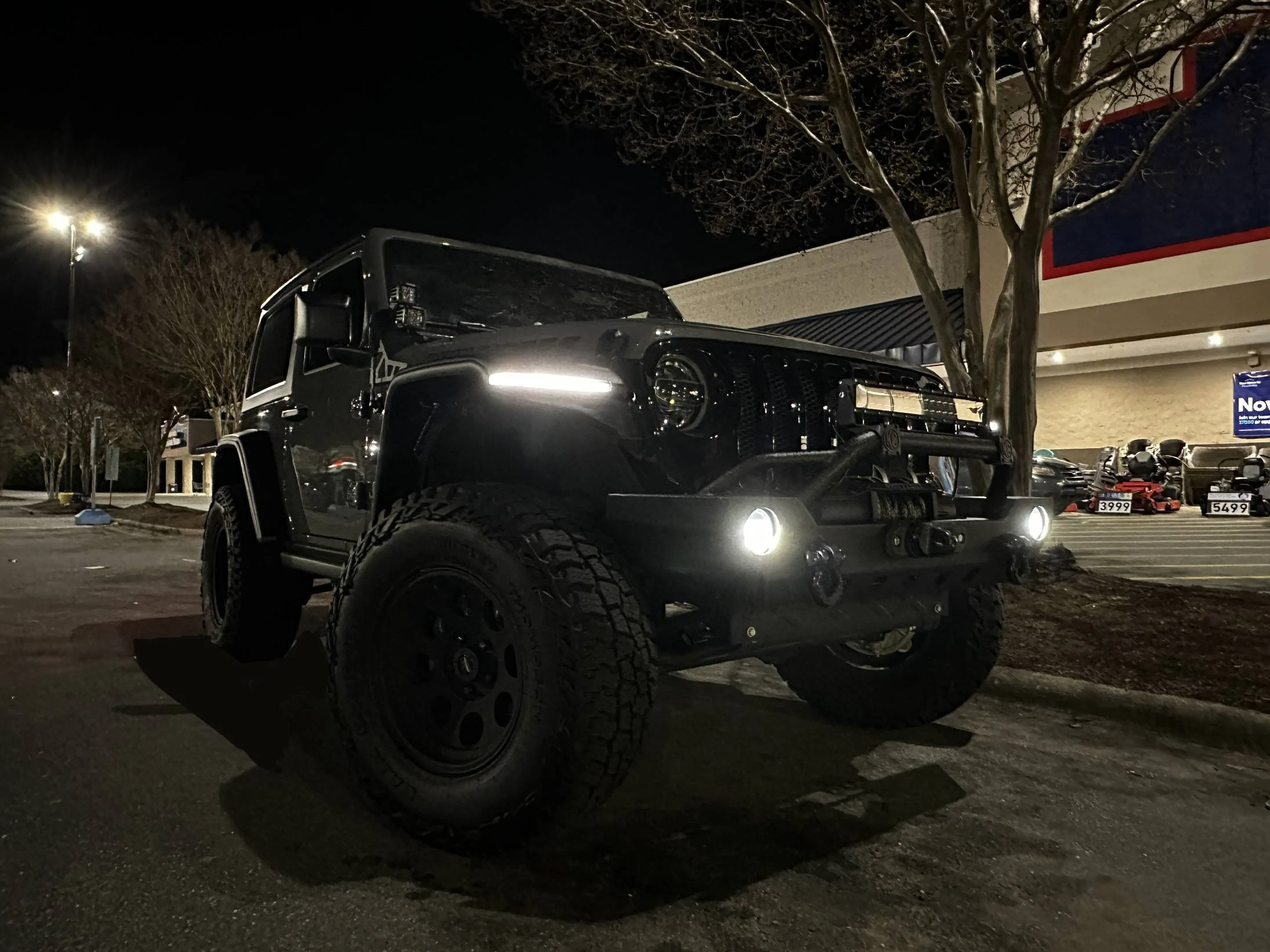 Jeep Wrangler JL Rugged Ridge MaxTerrain vs Bushwacker Hyperform IMG_9626