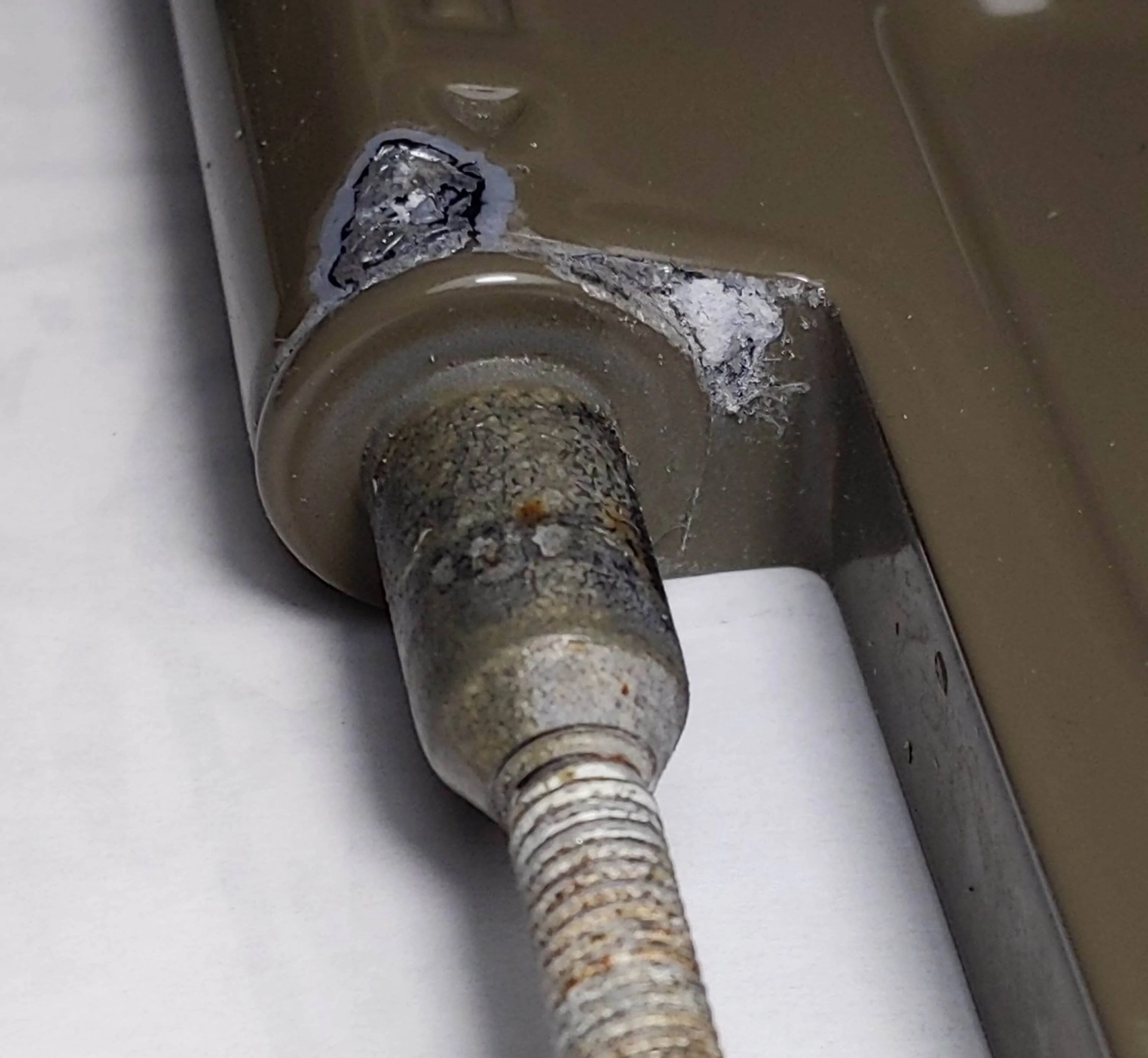 Jeep Wrangler JL Thoughts on Aluminum Panel (Galvanic?) Corrosion Mitigation hinge 2 scrape 2