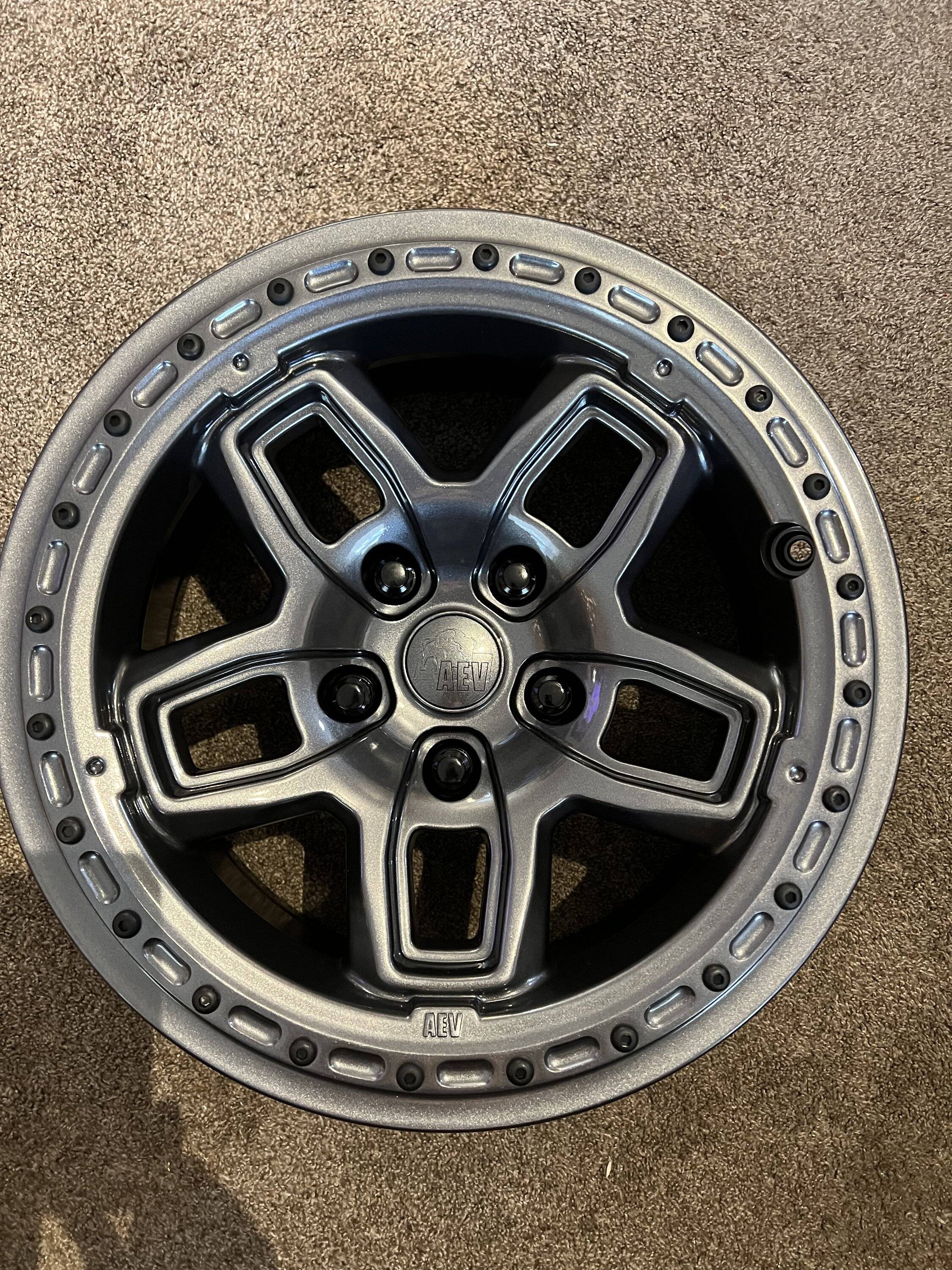 Jeep Wrangler JL AEV Borah wheels on JL 865DB90A-3F0B-486F-A90A-99575E3611A2