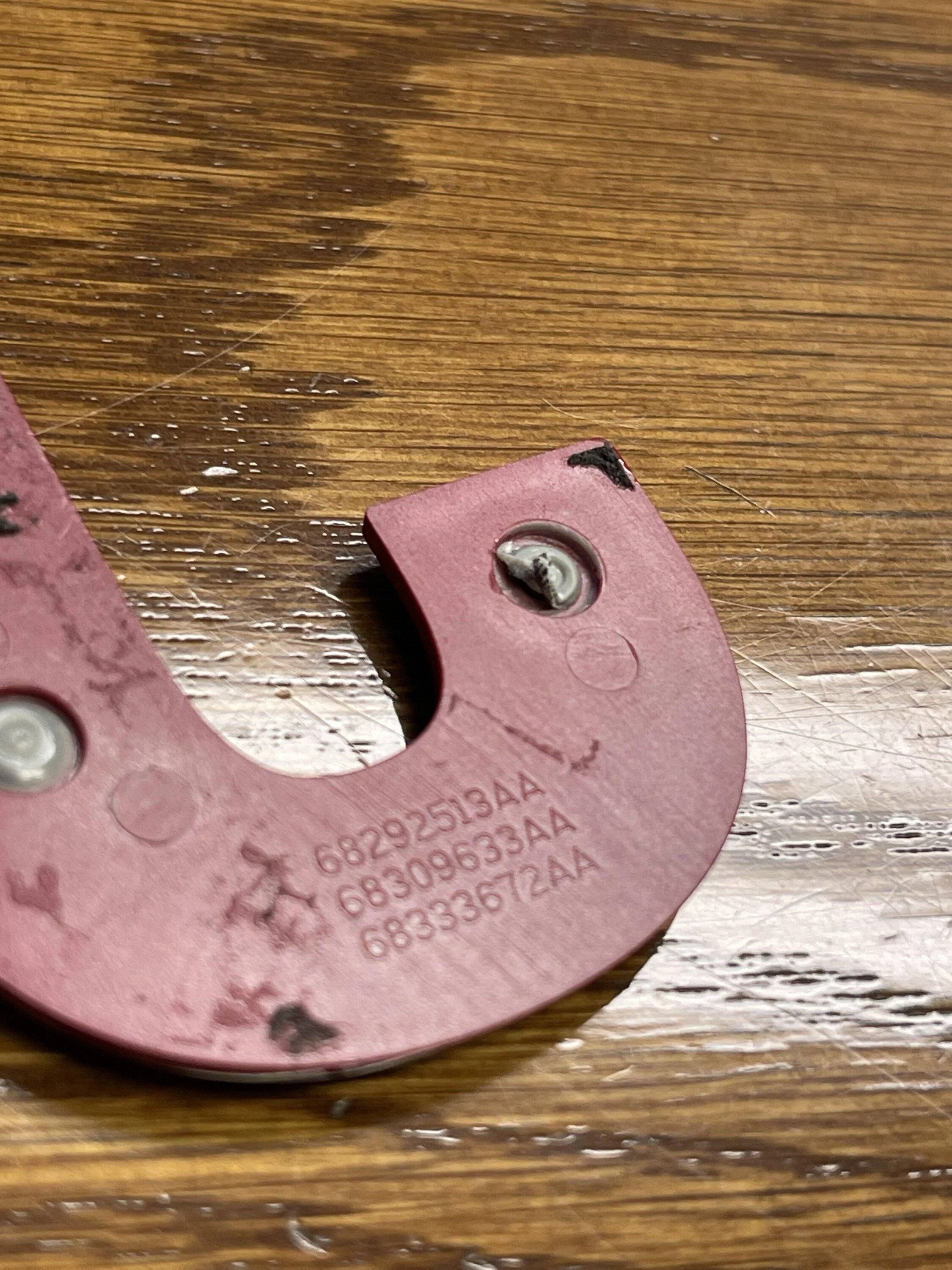 Jeep Wrangler JL Painted Jeep Emblems pin removal