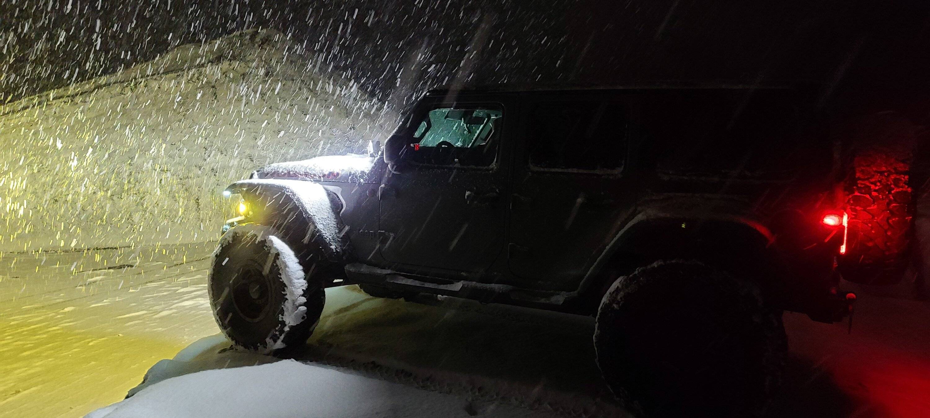 Jeep Wrangler JL ASK US ANYTHING 20220213_201214