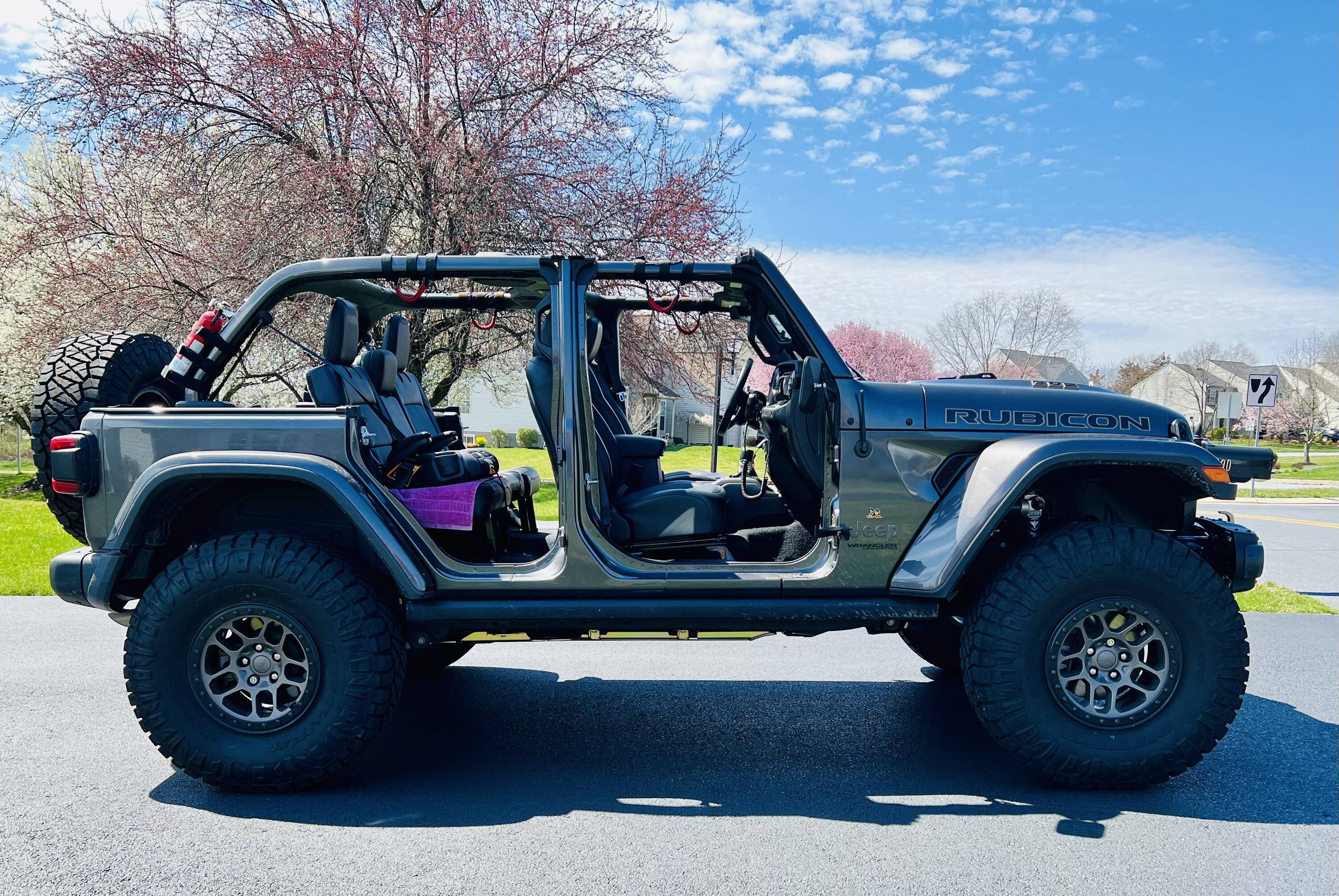Jeep Wrangler JL Post Your Naked Jeeps! BD2A63AA-C2DB-4E39-8720-215DDFF05553